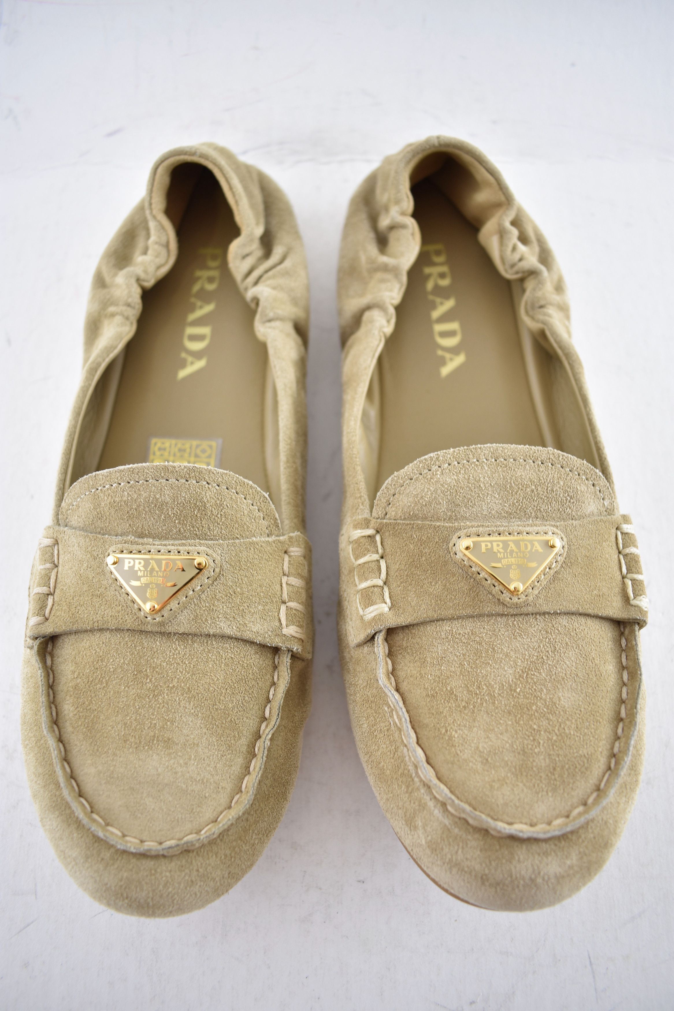 Prada Prada Ecru Beige Suede Logo Scrunch Loafer Moccasin Flat 38 Size US 8 / IT 38 - 7 Thumbnail