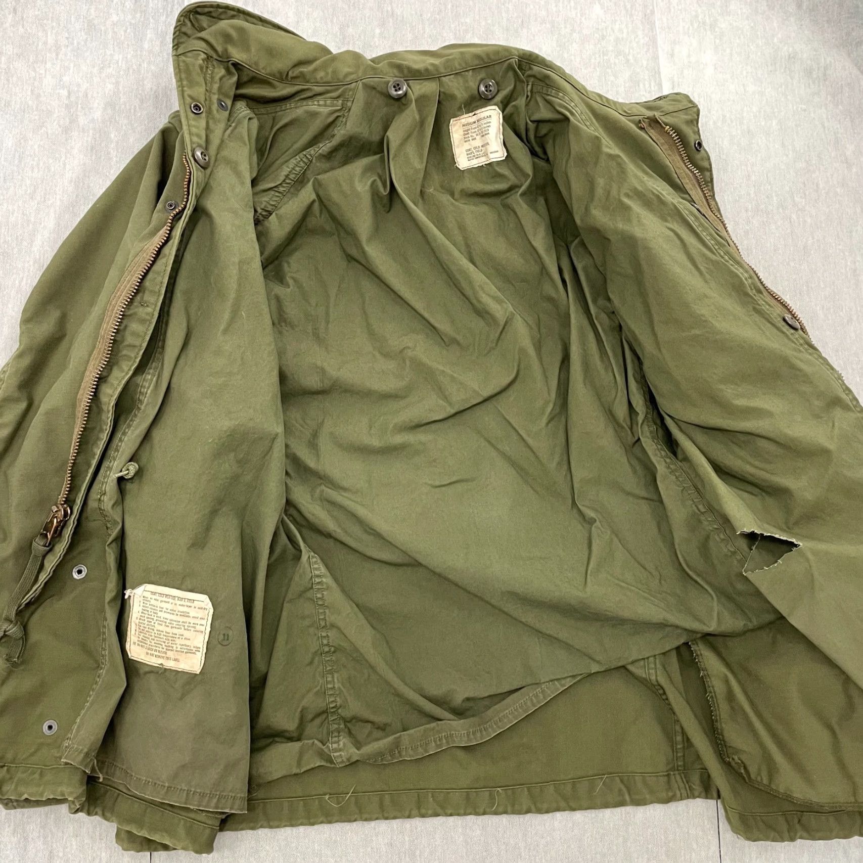 Alpha Industries VINTAGE Alpha Industries US Army Jacket Coat Military 80s 90s Green M Mens Regular Cotton Blend Full Zip Hooded Lined Pockets Stand-Up Collar Size US M / EU 48-50 / 2 - 4 Thumbnail