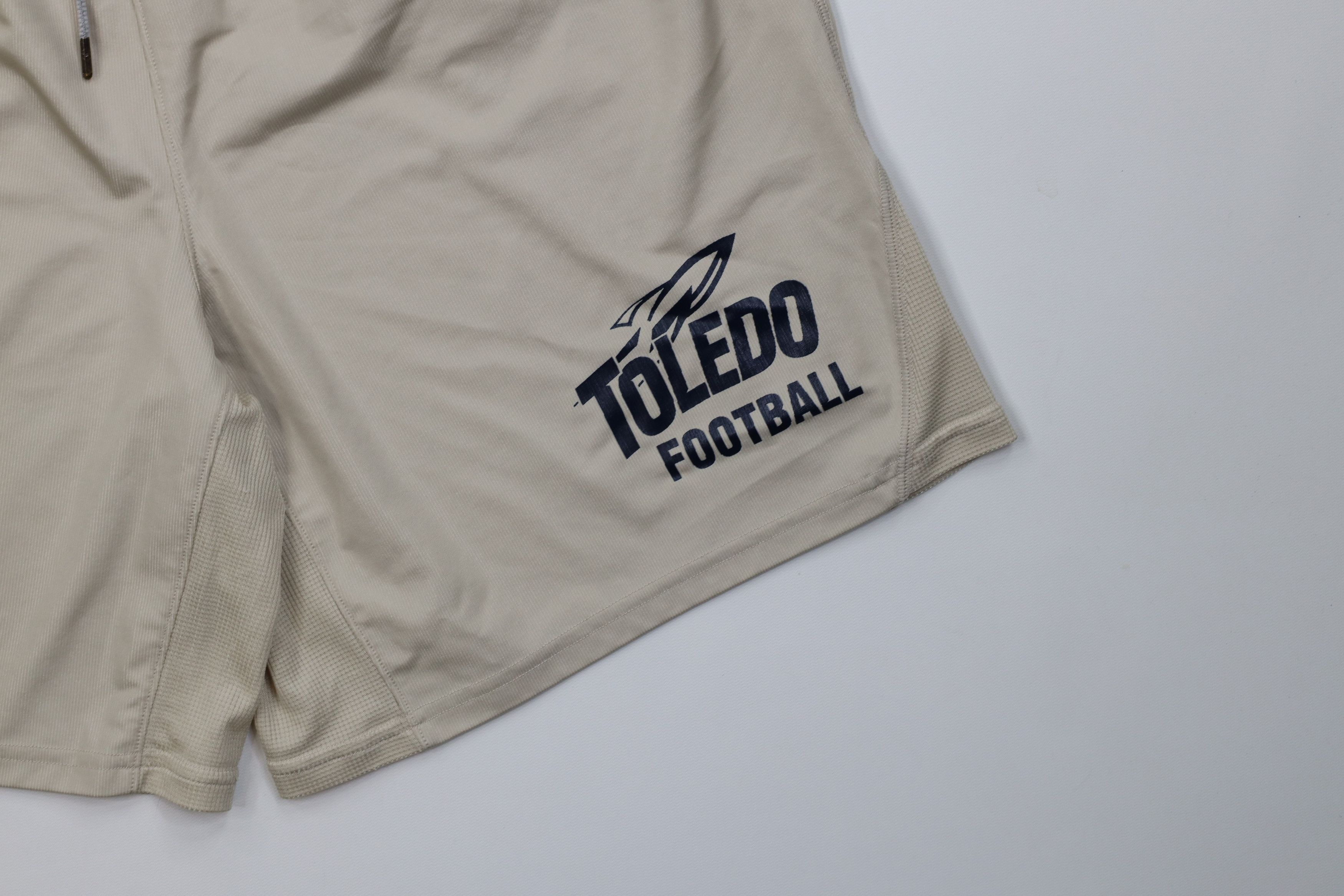 Under Armour Vintage Under Armour University of Toledo Football Shorts Size US 34 / EU 50 - 6 Thumbnail