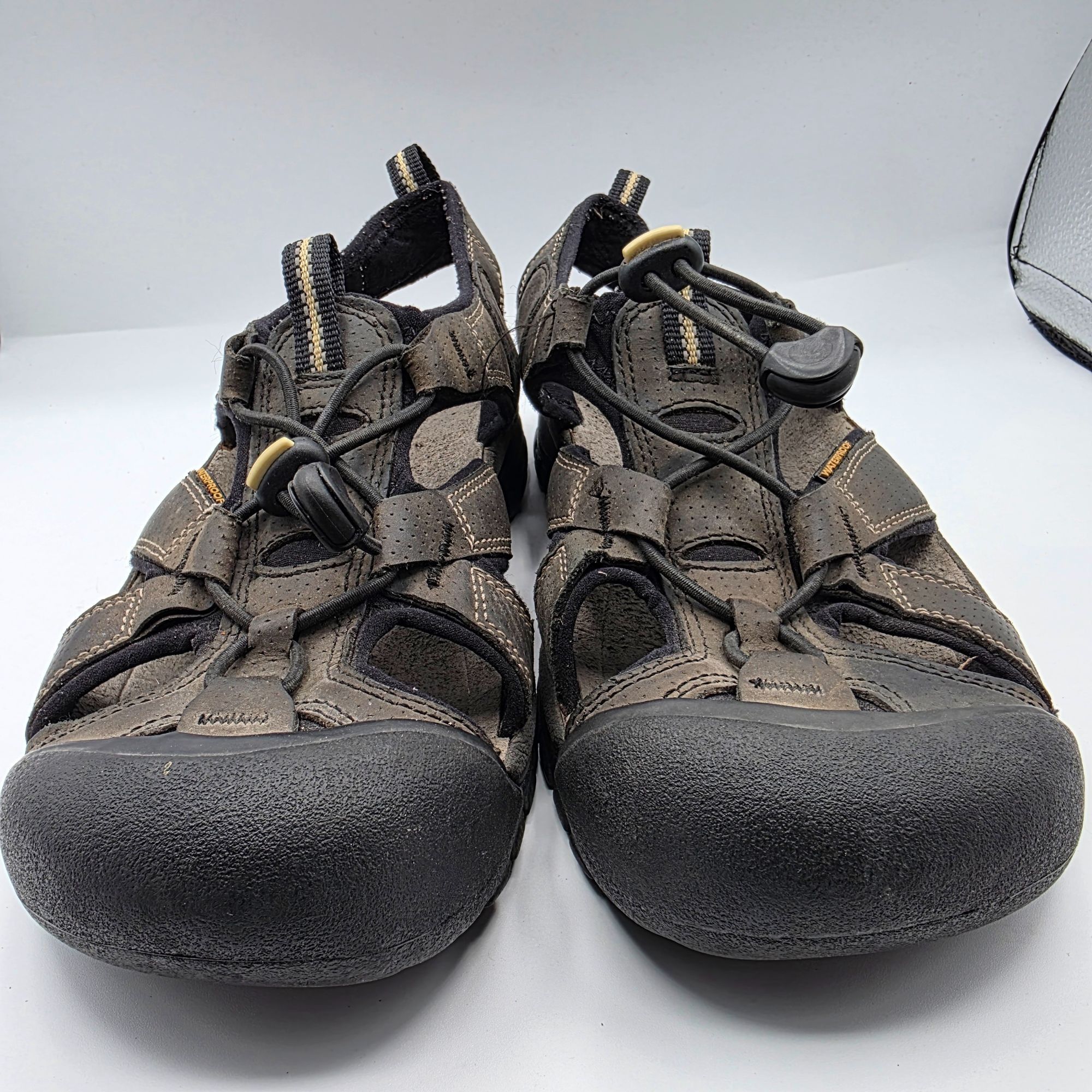 KEEN Keen H2 Mens Size 8 Gray Closed Toe Sandals Waterproof Casua Size US 8 / EU 41 - 2 Thumbnail