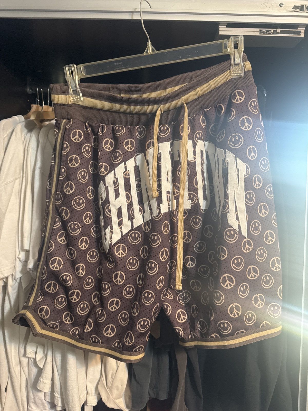 Market Market Shorts OG Smiley Brown XL Size US 36 / EU 52 - 1 Thumbnail