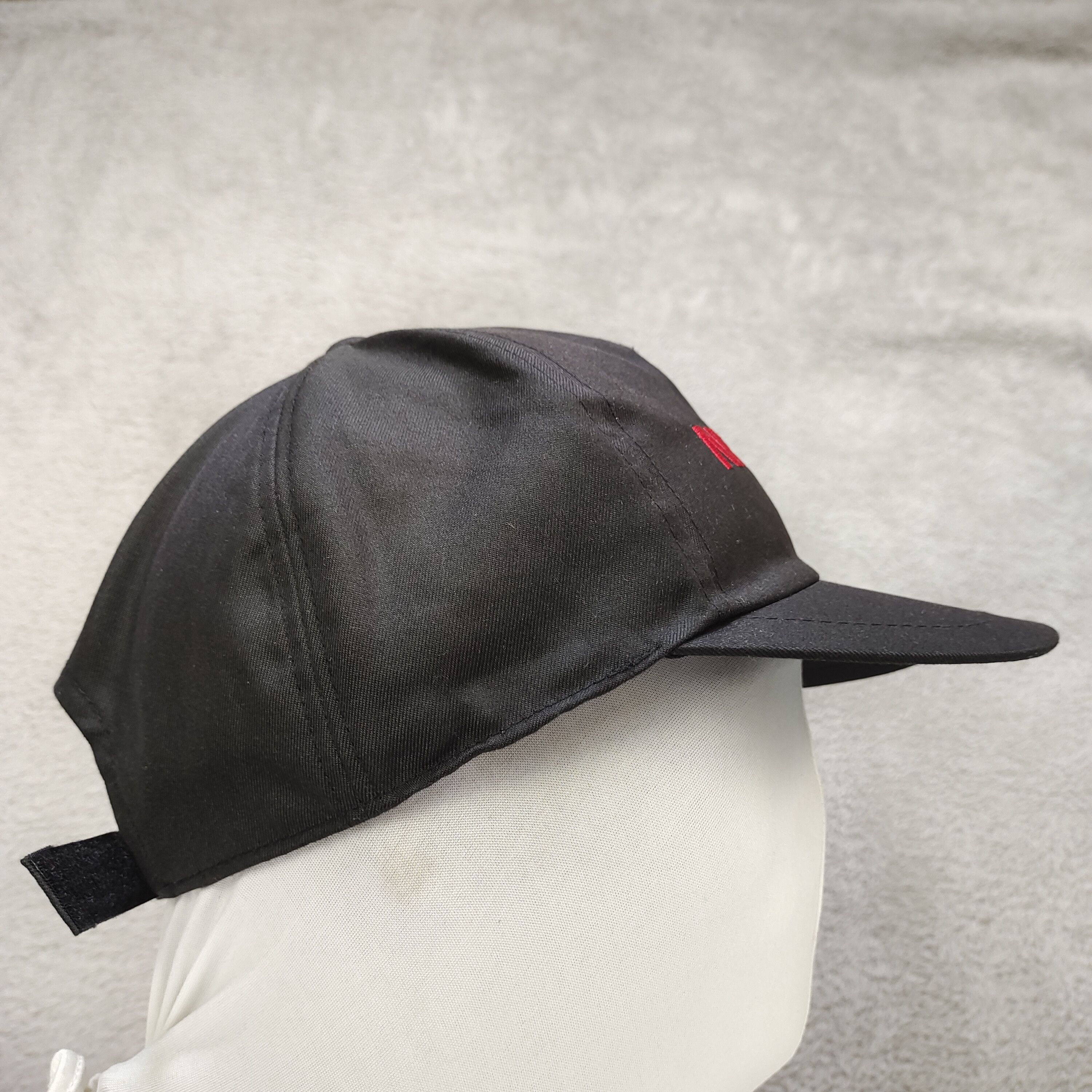 Vintage VINTAGE NISSAN RED DEALER STAFF CAP BLACK RED EMBROIDERY JDM Size ONE SIZE - 2 Thumbnail