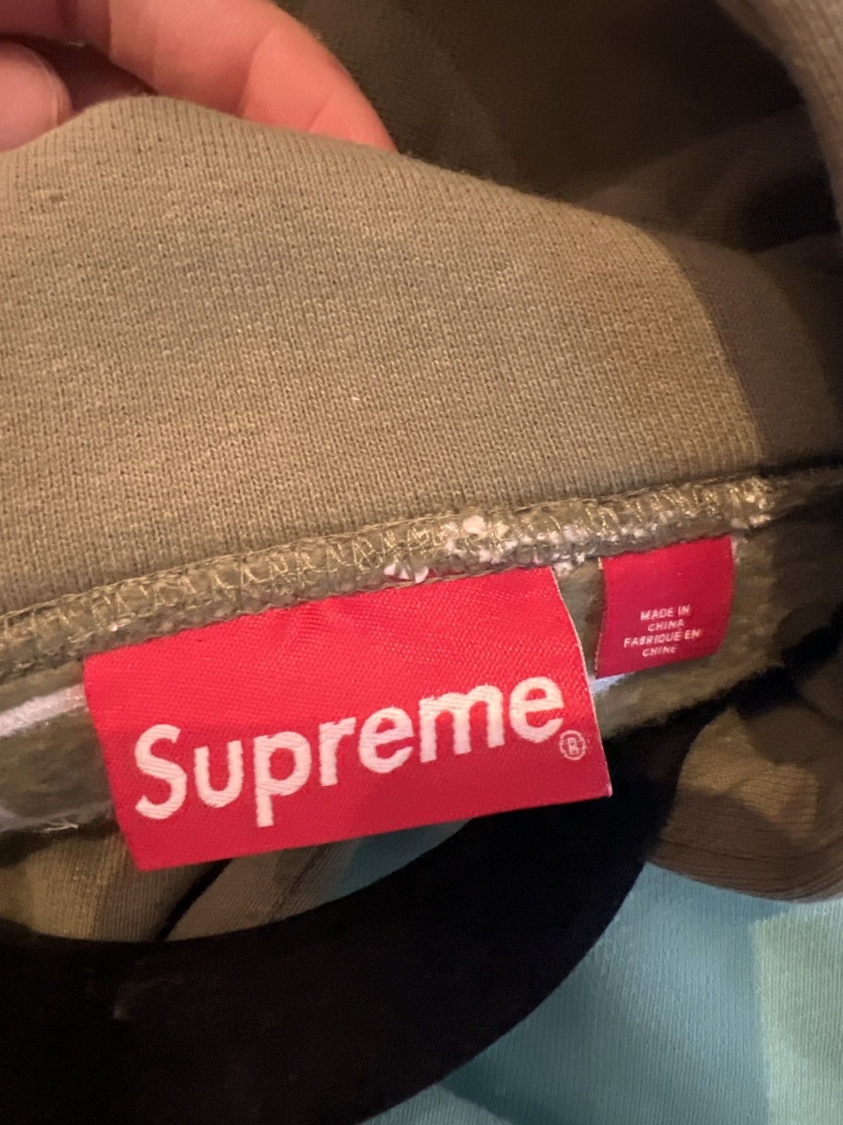 Supreme Supreme Satin Logo Olive Hoodie FW23 Size US S / EU 44-46 / 1 - 3 Thumbnail