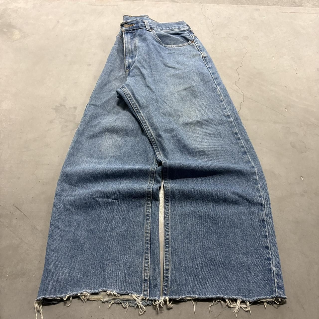 Vintage Crazy Vintage Y2K/2000s Baggy Wideleg Medium Wash Denim Jeans! Size US 34 / EU 50 - 1 Thumbnail