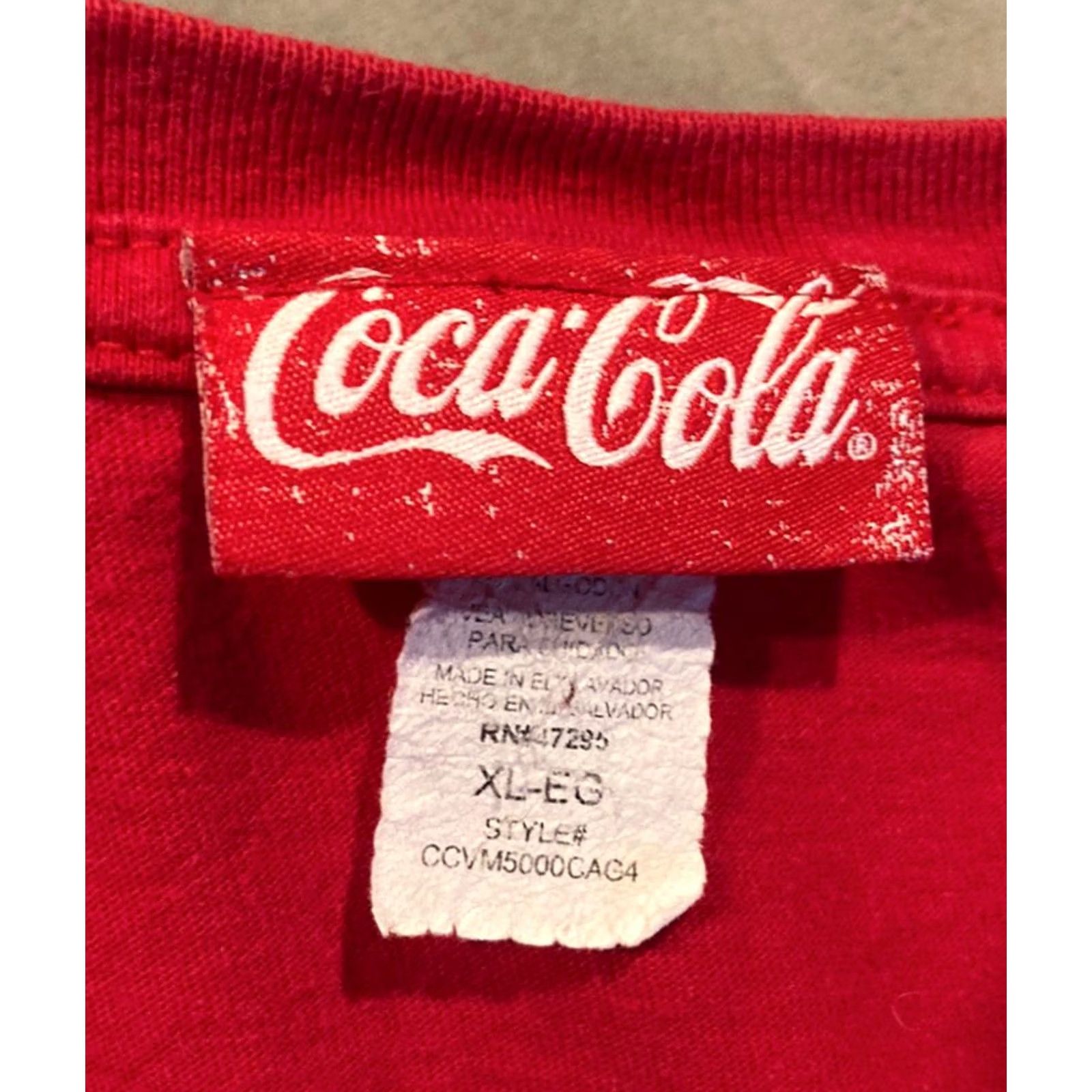 Vintage VINTAGE Coca-Cola T Shirt XL Men Red Shirts Size US XL / EU 56 / 4 - 3 Thumbnail