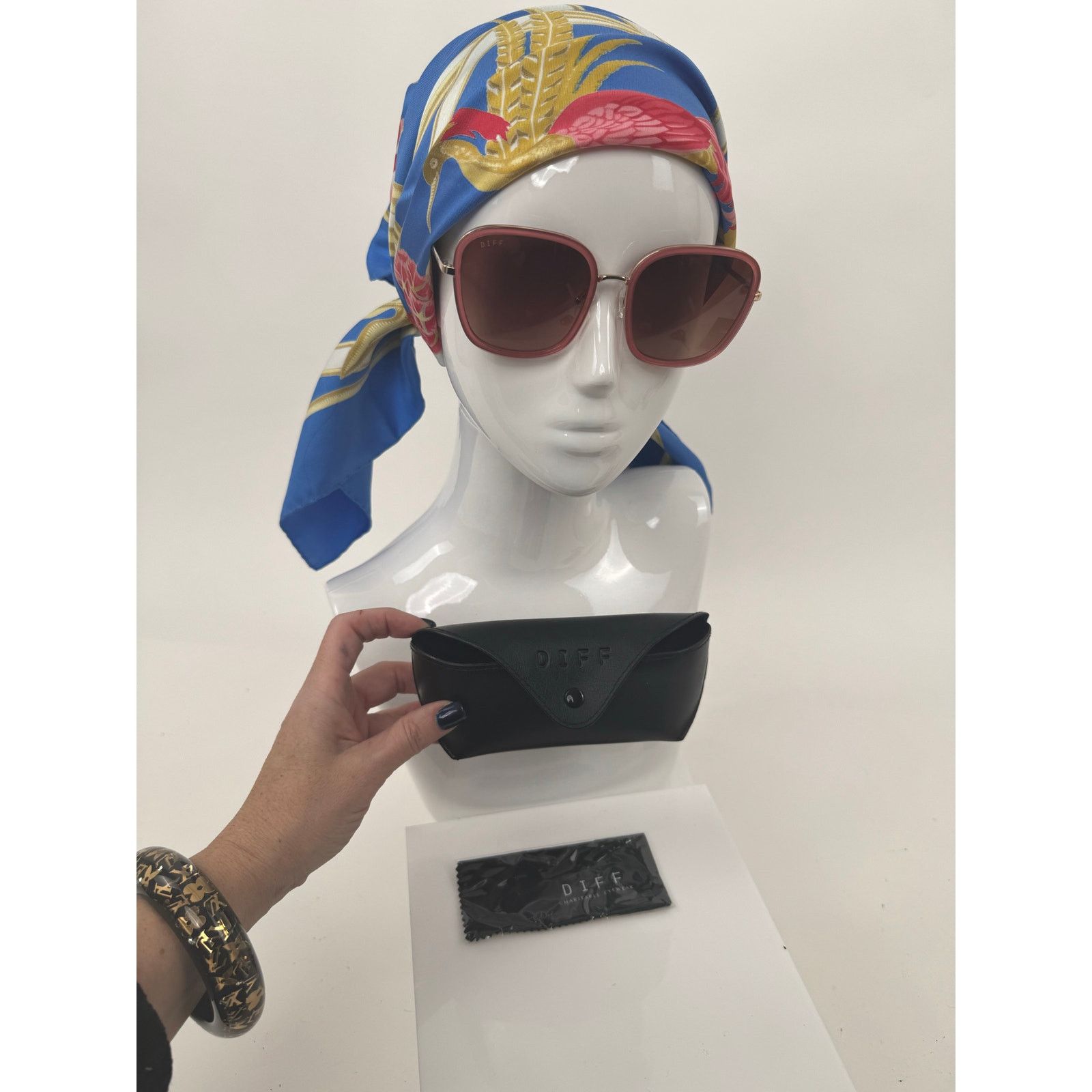 Other DIFF NWOT Pink & Gold Genevive Oversized Sunglasses Size ONE SIZE - 3 Thumbnail