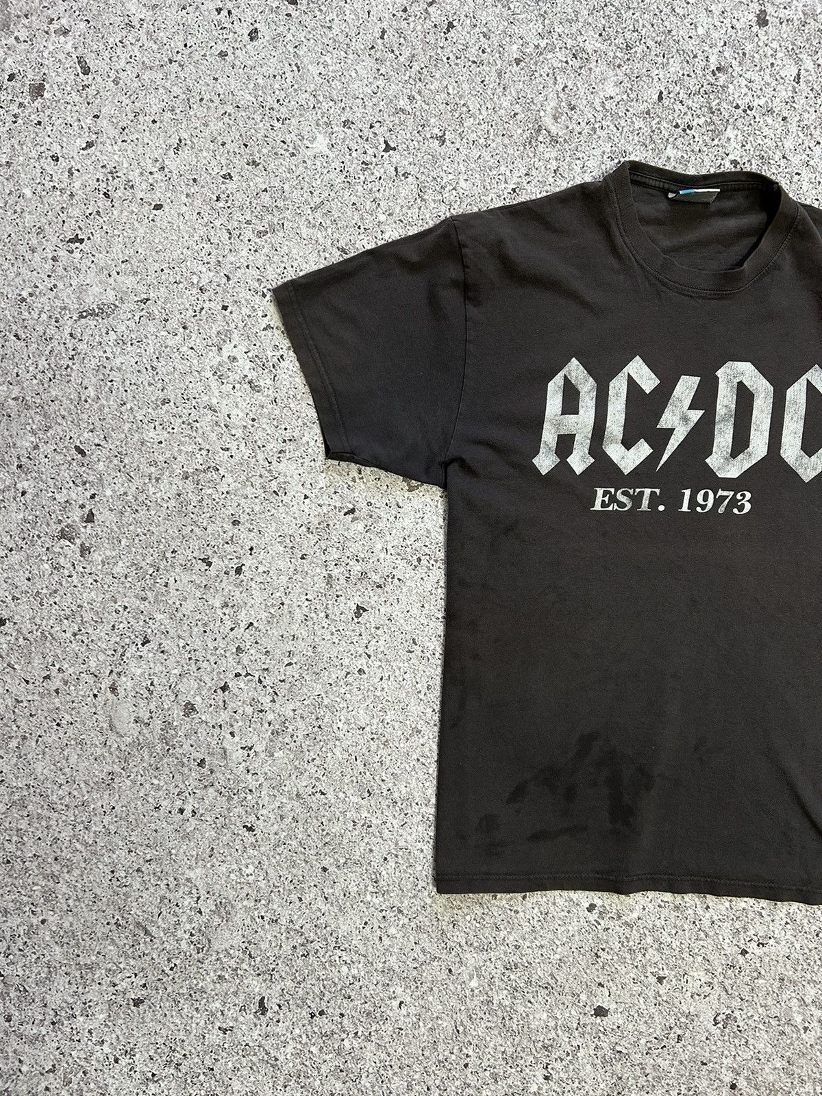AC/DC × Band Tees × Vintage Vintage 2000’s AC/DC EST. 1973 Rock Band T-Shirt Size US L / EU 52-54 / 3 - 3 Thumbnail