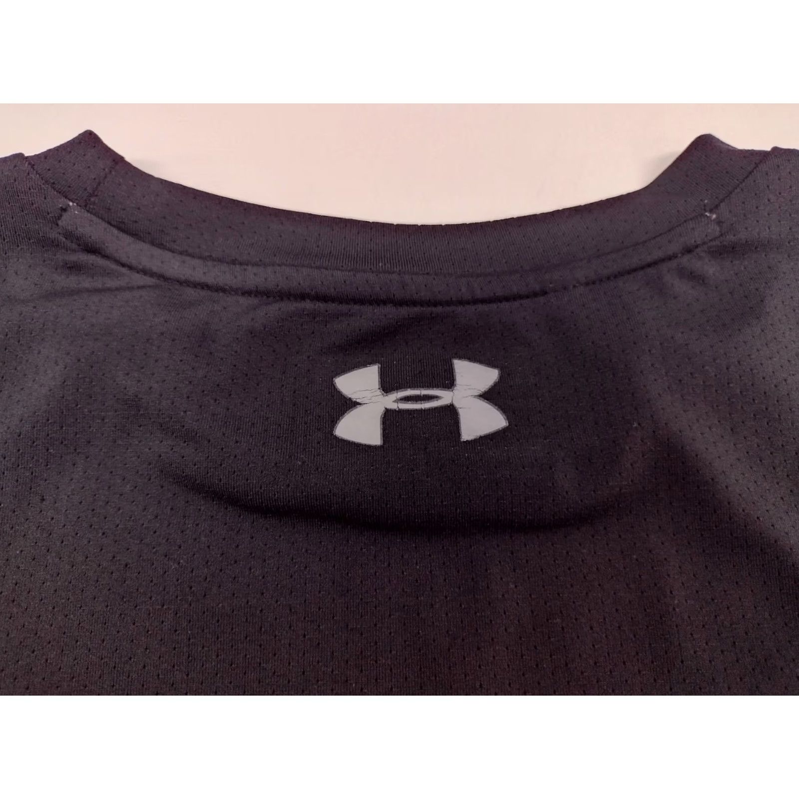 Under Armour Under Armour Golf Long Sleeve Heat Gear Shirt Black M Men's Fitted Crew Neck Pullover XS? Size US M / EU 48-50 / 2 - 5 Thumbnail