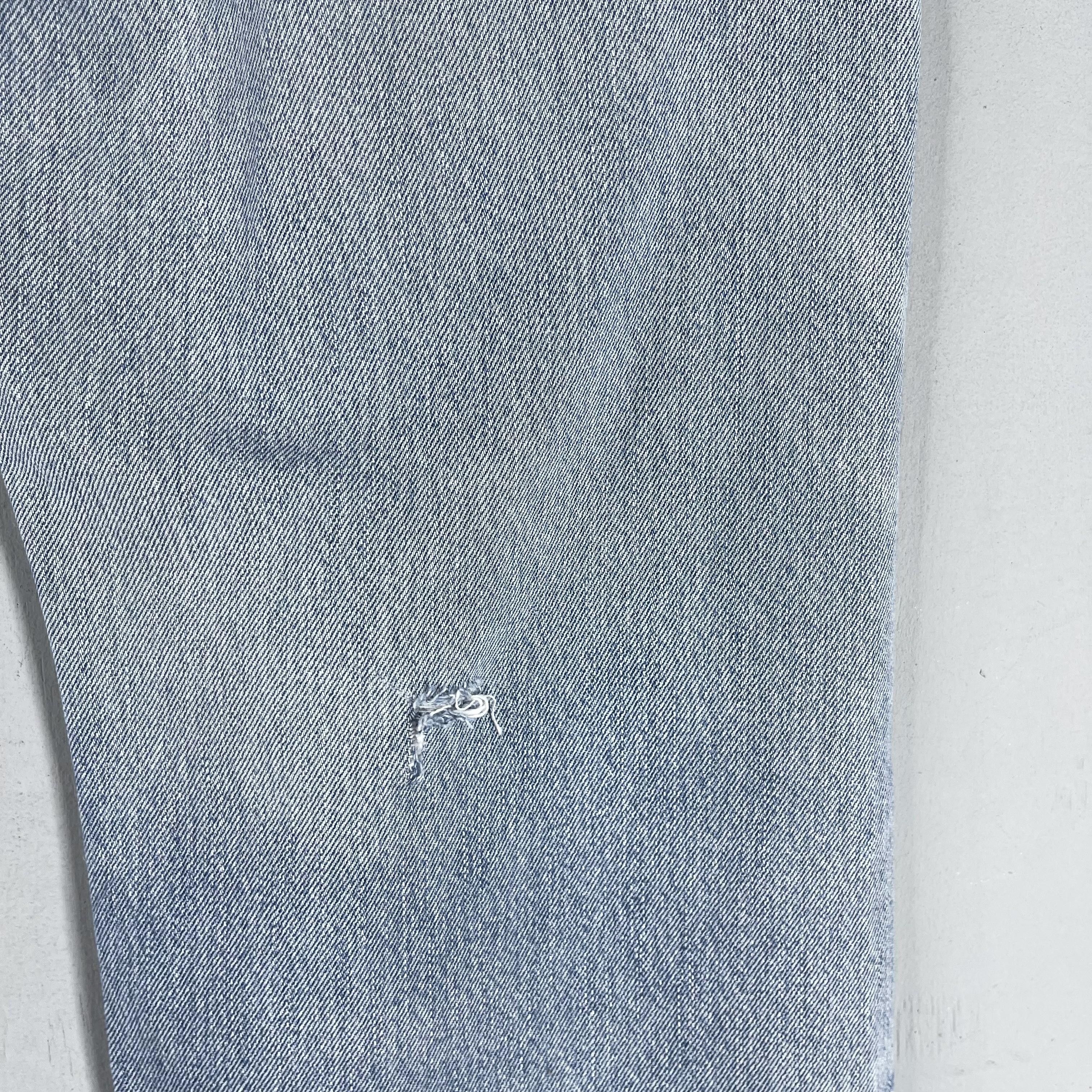 Jean × Levi's Vintage Clothing Size 39 Vintage Y2K Levis 505 Distressed Ripped Jeans Size US 39 - 11 Thumbnail