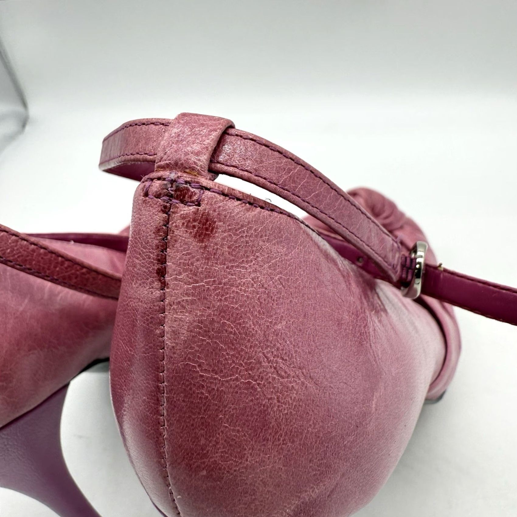 BCBGeneration BCBG-generation Women's Bow Sandal Pink Size 6 Sandal Womens Shoes Pink Bow Heel Stiletto Leather Strappy Buckle 4 in & Up Ballpark 6 Womens Size US 6 / IT 36 - 6 Thumbnail