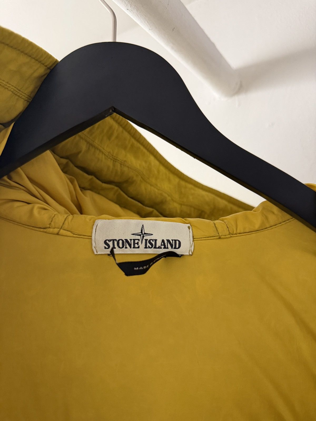 Stone Island Stone Island 2018 Yellow Lino Resinato Down-TC Puffer Jacket Size US M / EU 48-50 / 2 - 10 Thumbnail