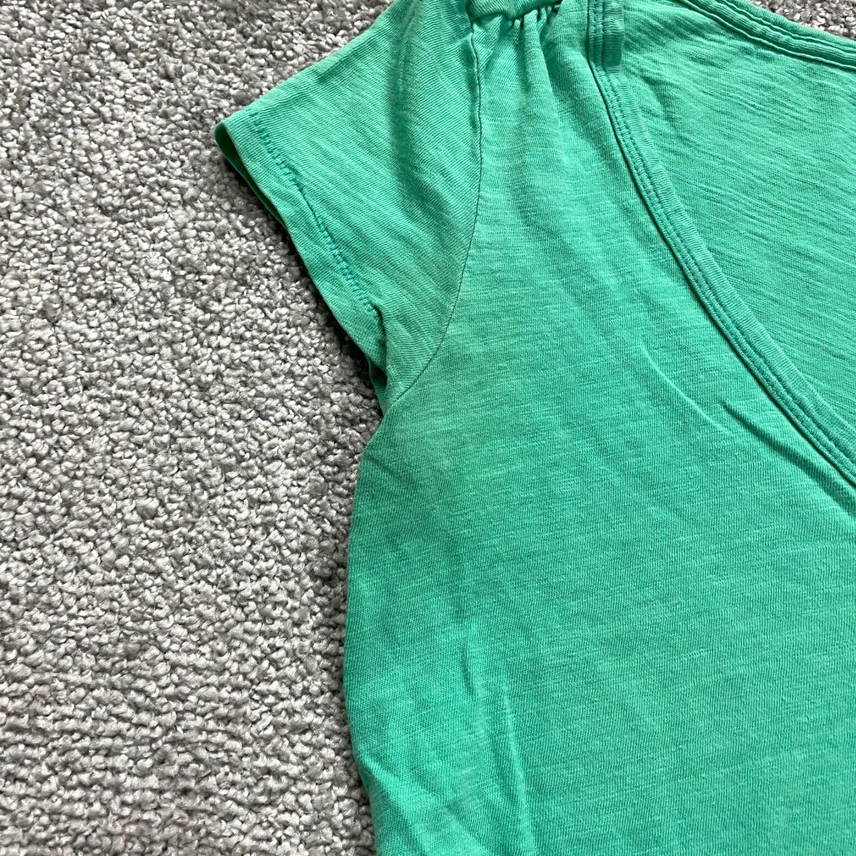 American Eagle Outfitters American Eagle Outfitters Shirt Womens M Green V-Neck Cotton Tee Size M / US 6-8 / IT 42-44 - 5 Thumbnail