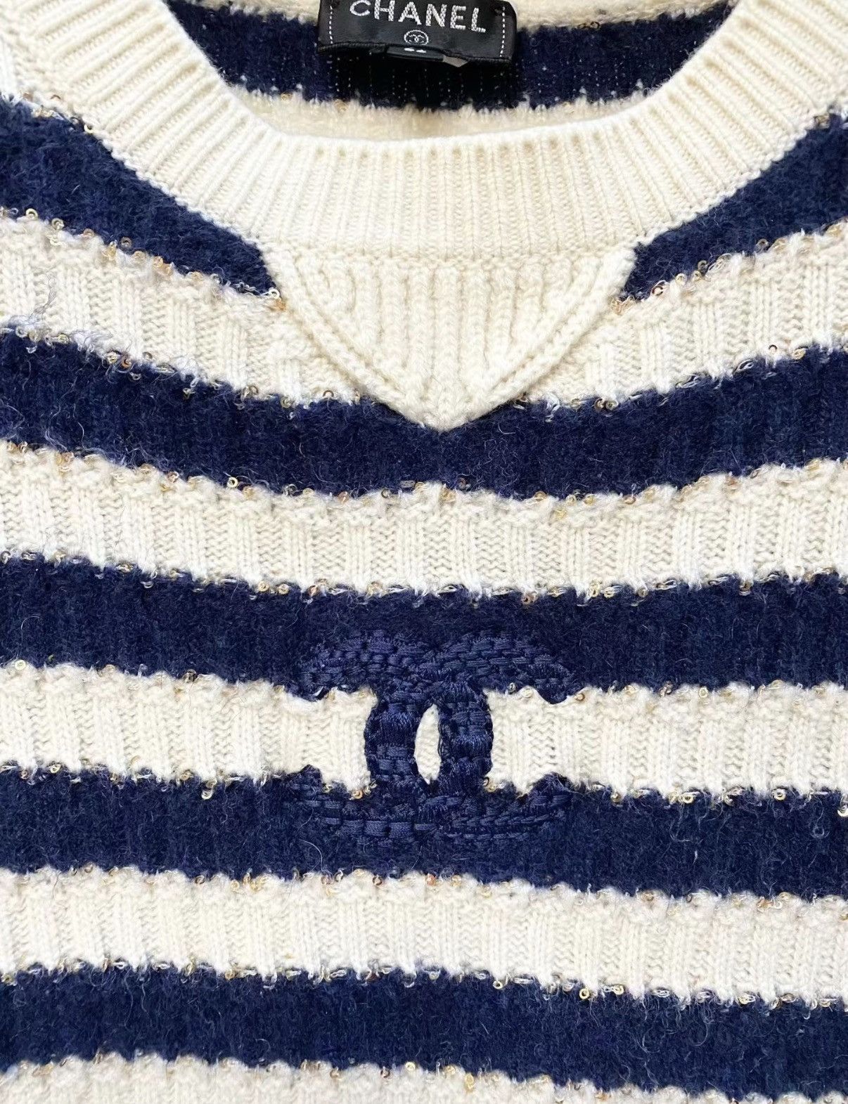 Chanel Chanel Classic Navy Blue Striped Sequin Cashmere Sweater J33 Size XS / US 0-2 / IT 36-38 - 3 Thumbnail