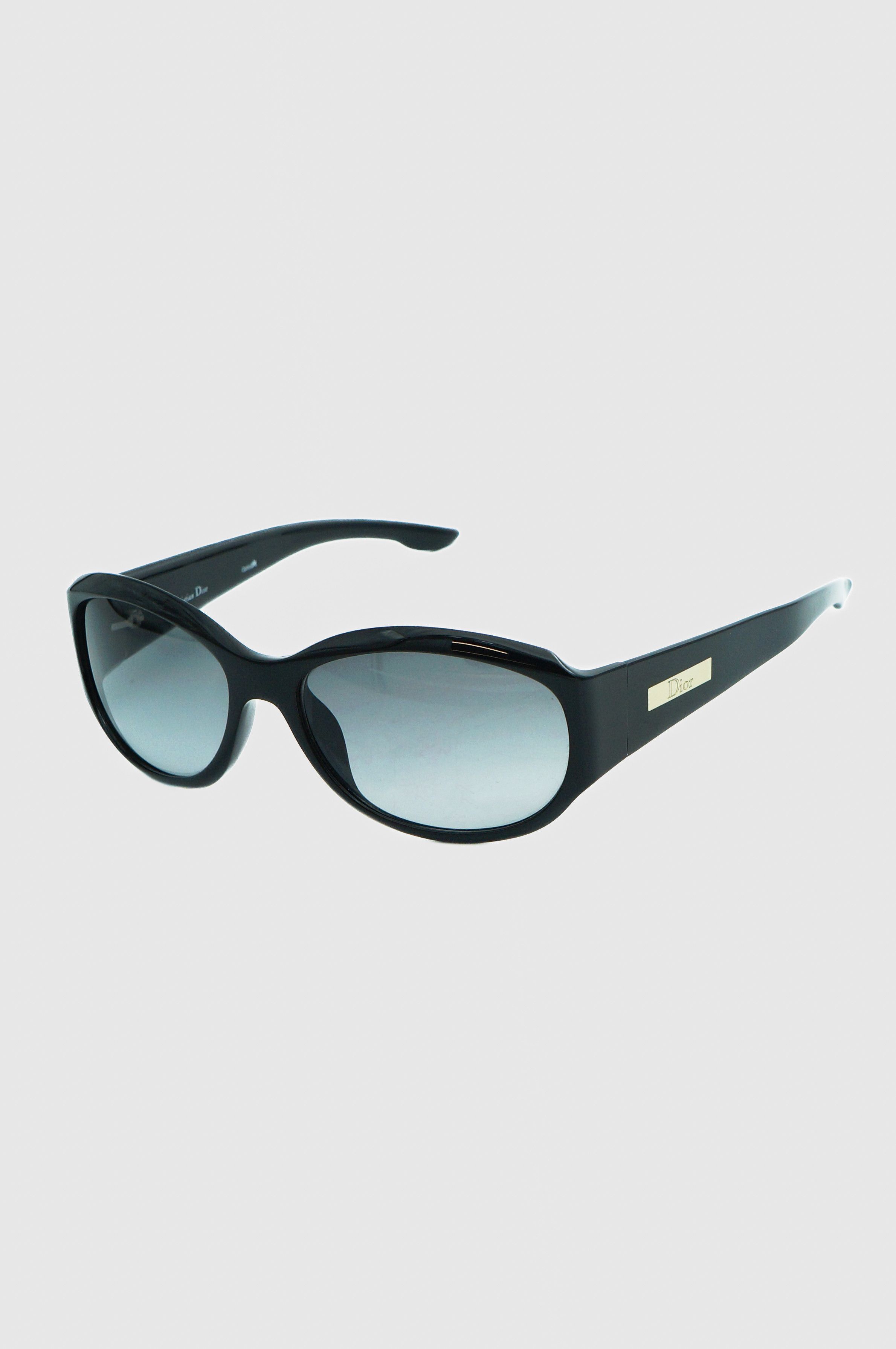 Celebrities in dior sunglasses deals