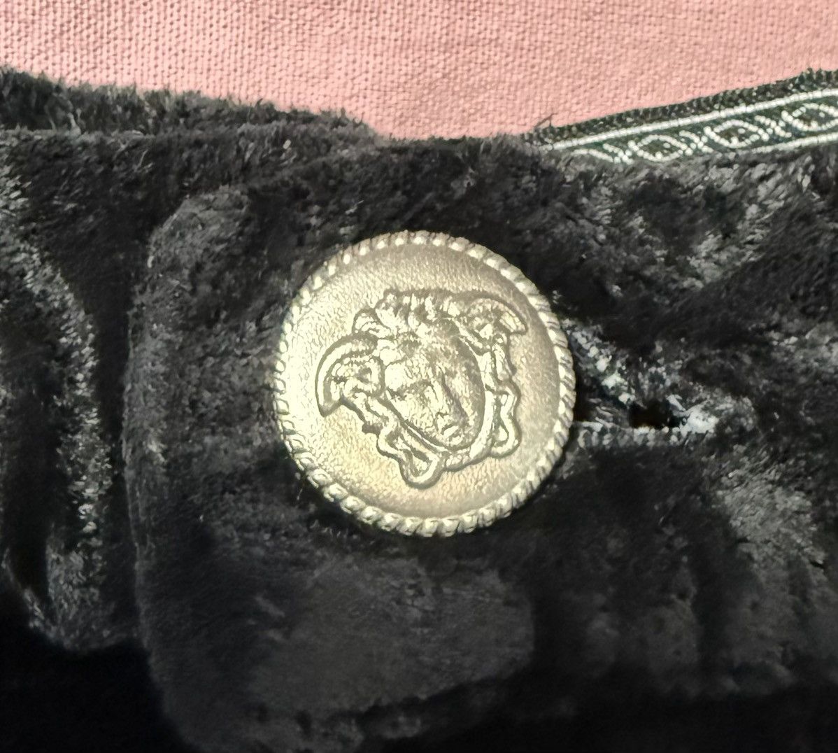 Versace Vintage Versace Pants (Rare) Waist 26 in. / Inseam 27 in. Size 26" / US 2 / IT 38 - 4 Thumbnail