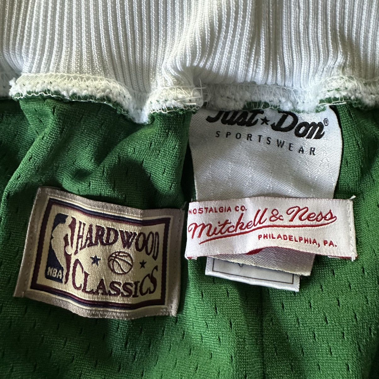 Just Don × Mitchell & Ness RARE SIZE Just Don Boston Celtics Shorts Size Medium Size US 32 / EU 48 - 5 Thumbnail