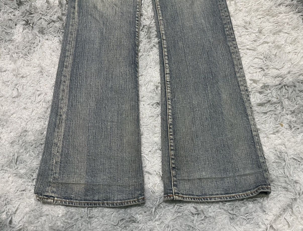 20471120 2000s BRAPPERS FLARE PANT WASHABLE JEANS DISTRESSED Size US 31 - 4 Thumbnail