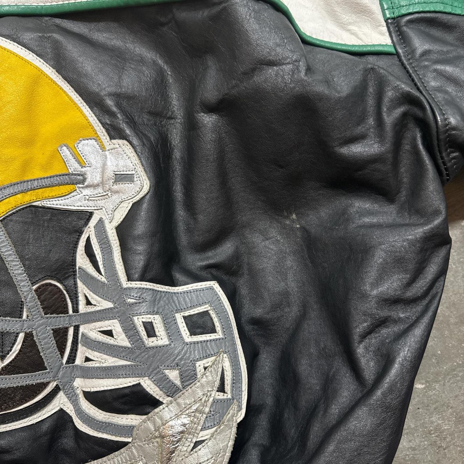 Vintage Vintage 90s Green Bay Packers Champions Leather Jacket Size US L / EU 52-54 / 3 - 2 Thumbnail