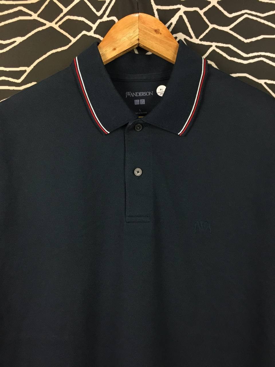 JW Anderson × Uniqlo Uniqlo x JW Anderson Navy Blue Tipped Polo Shirt Size L Size US L / EU 52-54 / 3 - 3 Thumbnail