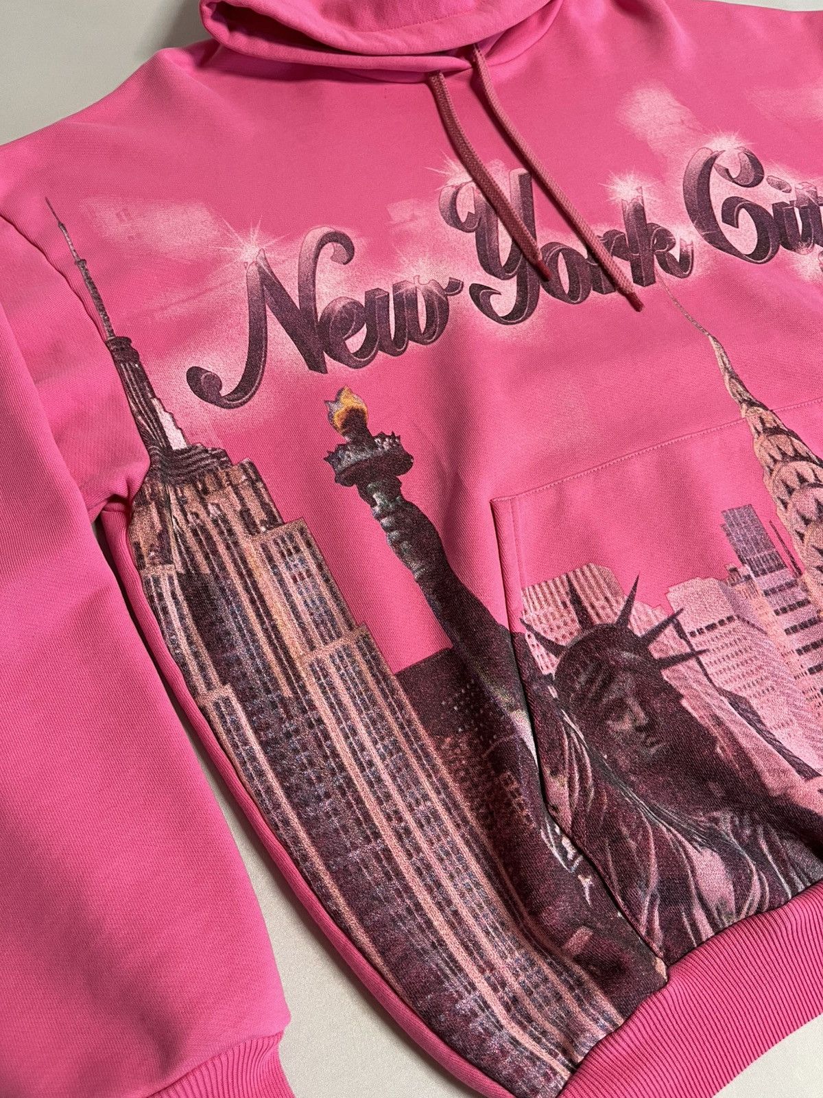 Balenciaga Balenciaga New York City Hoodie Pink // NYC // Iconic Size US S / EU 44-46 / 1 - 4 Thumbnail
