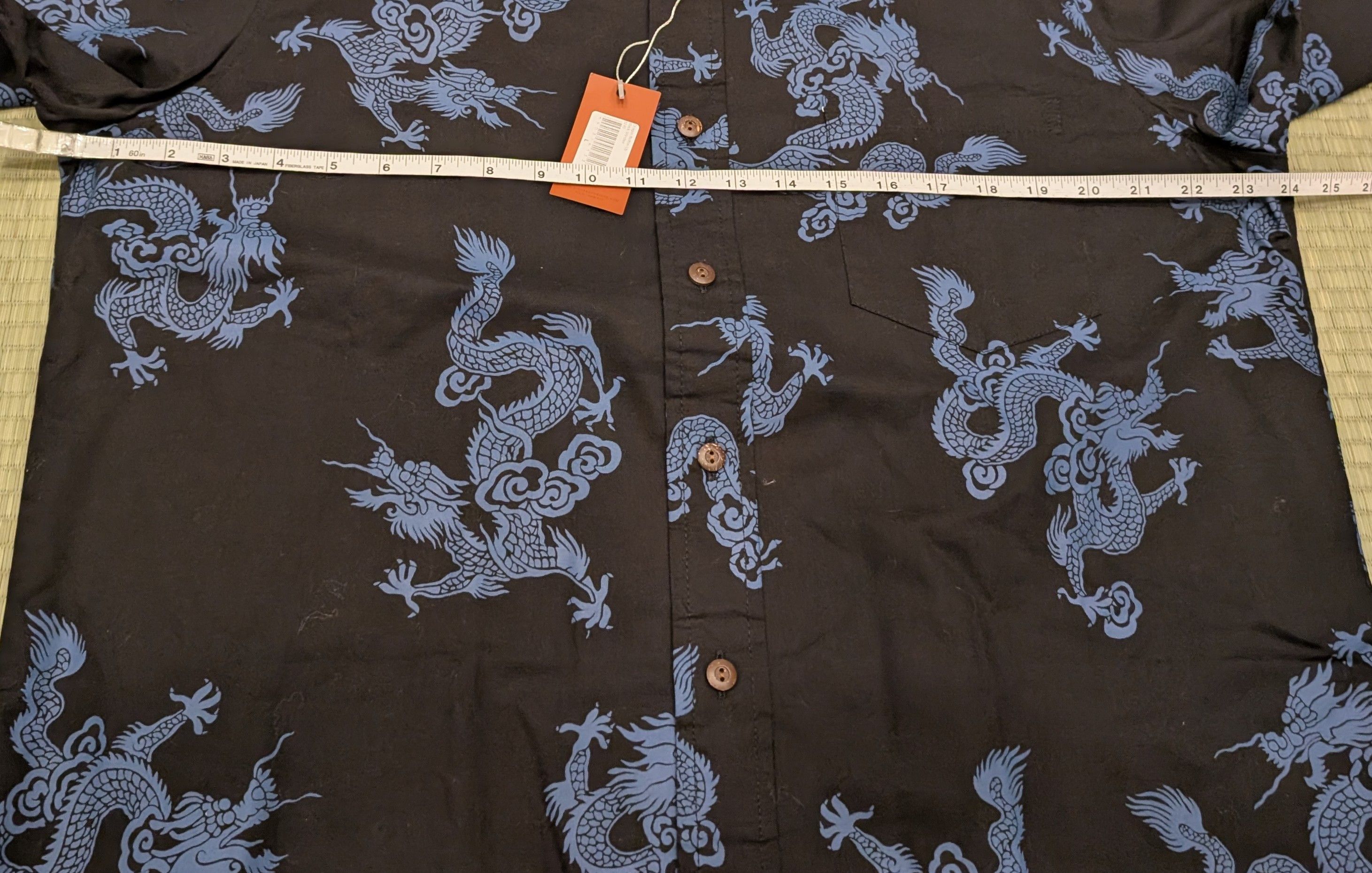 Other NWT Sig Zane 100% Cotton Dragon Pattern Hawaiian Shirt Size US L / EU 52-54 / 3 - 6 Thumbnail