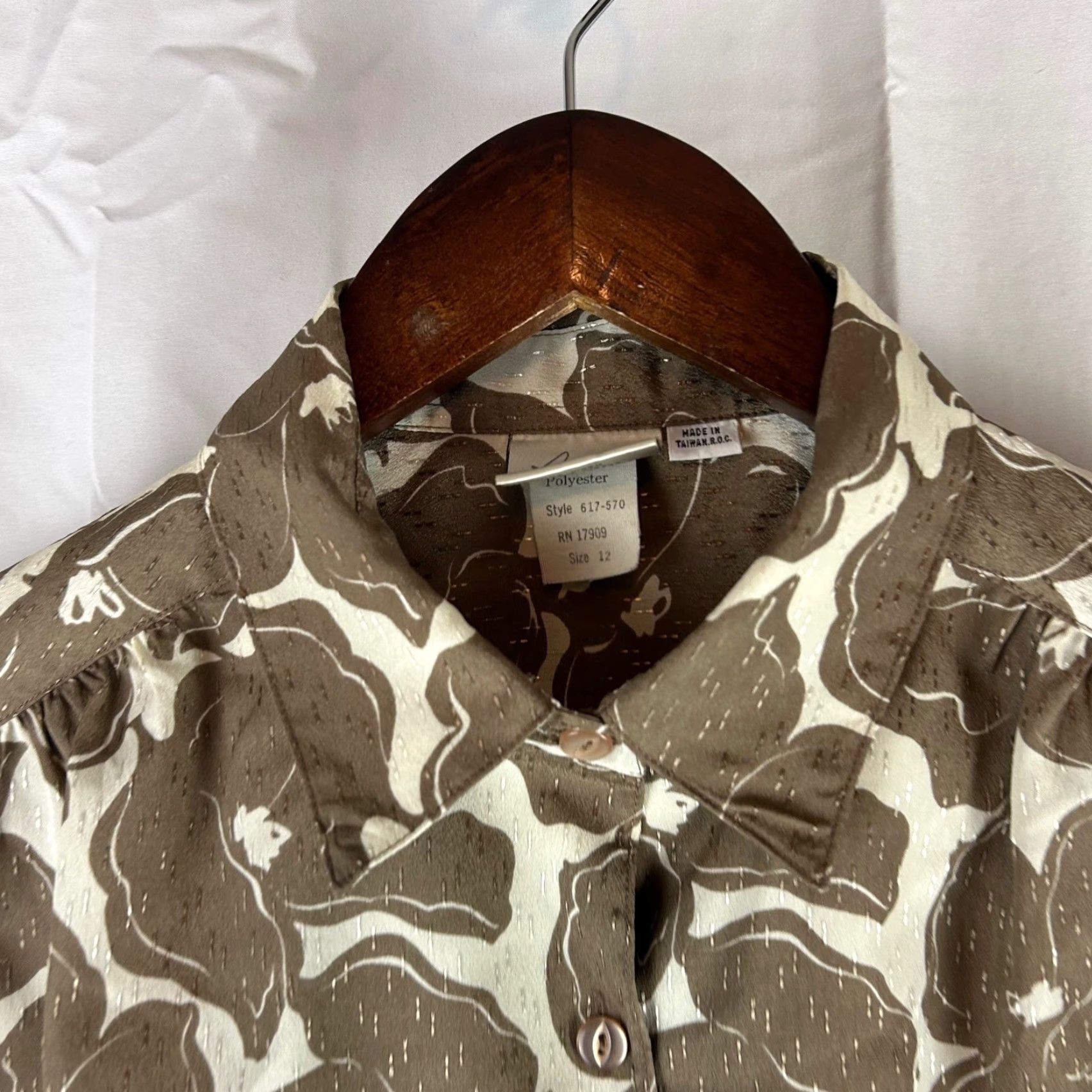 Vintage VINTAGE Pykettes Blouse Shirt Womens Size 12 Brown Floral Button Down Polyester Size XL / US 12-14 / IT 48-50 - 3 Thumbnail