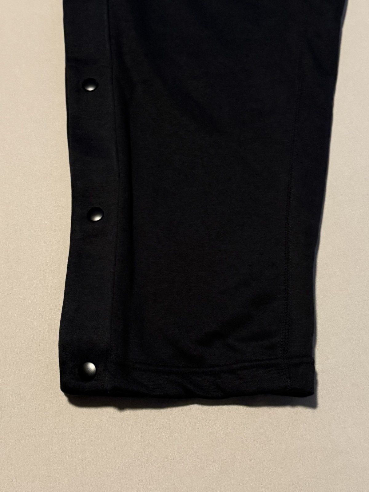 Nike Nike LeBron Standard Issue Therma-FIT Sweatpants BNWT Size US 34 / EU 50 - 3 Thumbnail