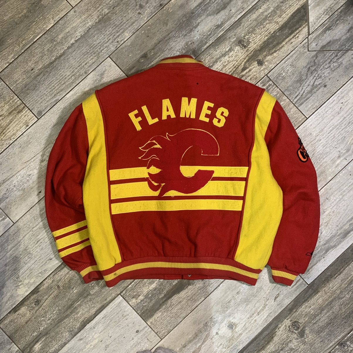 NHL × Vintage ✅OFFERS. NFL FLAMES VARSITY JACKET Size US L / EU 52-54 / 3 - 11 Thumbnail