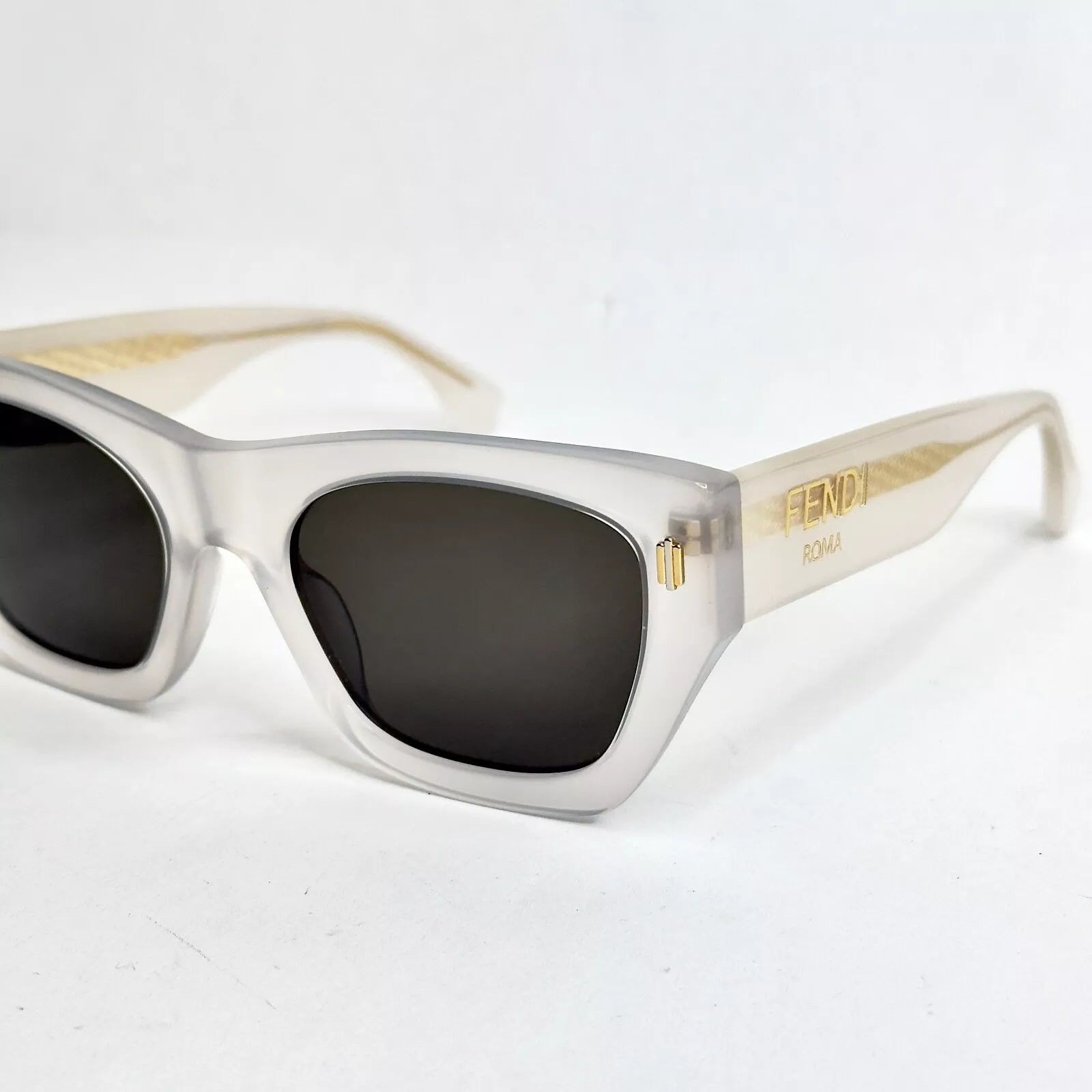 Fendi FENDI ROMA 40100 White Pearl Fashion Sunglasses FE40100I Size ONE SIZE - 2 Thumbnail