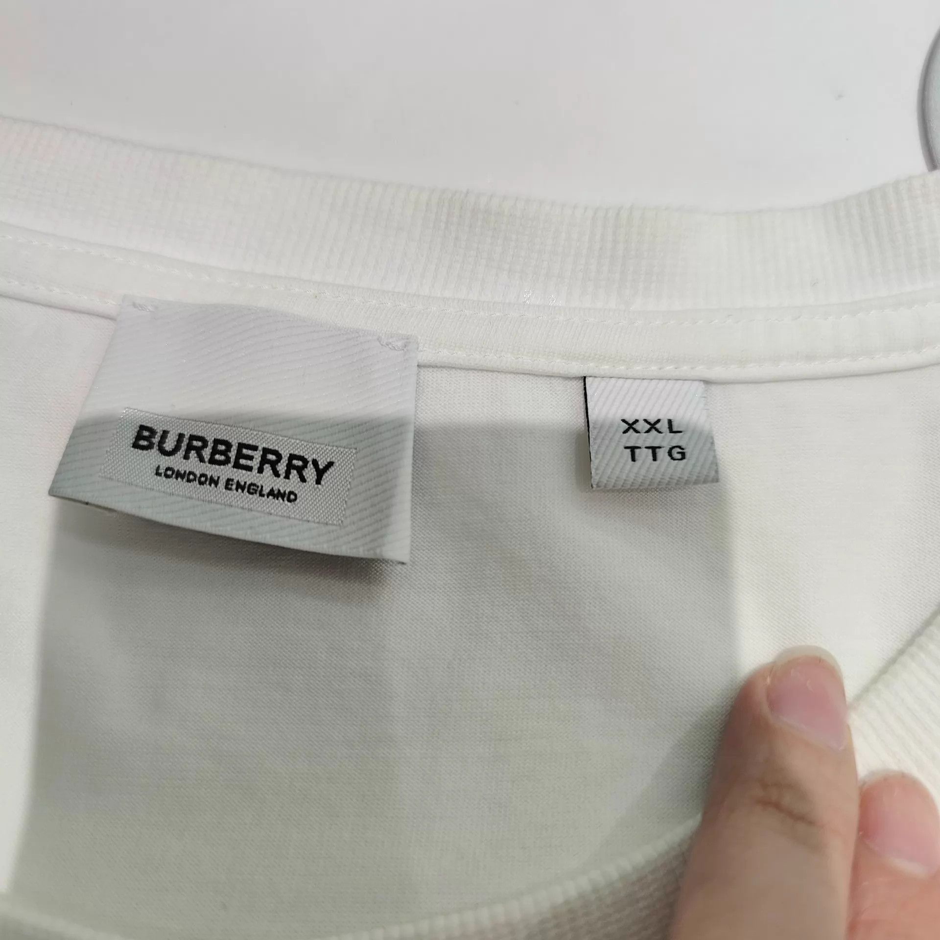 Burberry Burberry Classic Short Sleeve Tee XXL Size XXL / US 16-18 / IT 52-54 - 3 Thumbnail
