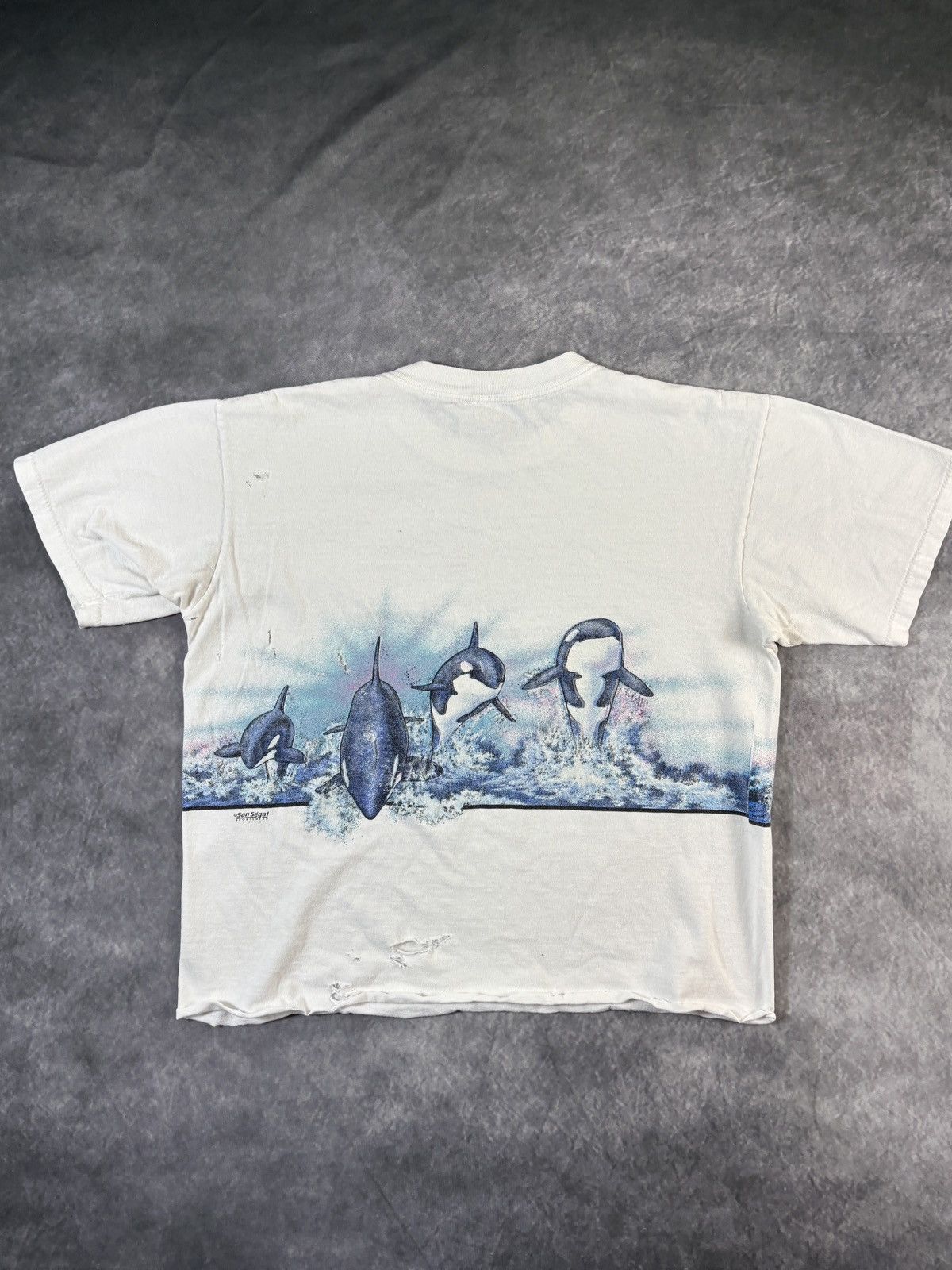 1980s Shamu Tee Vintage Thrashed Cropped Worn Boxy SeaWorld