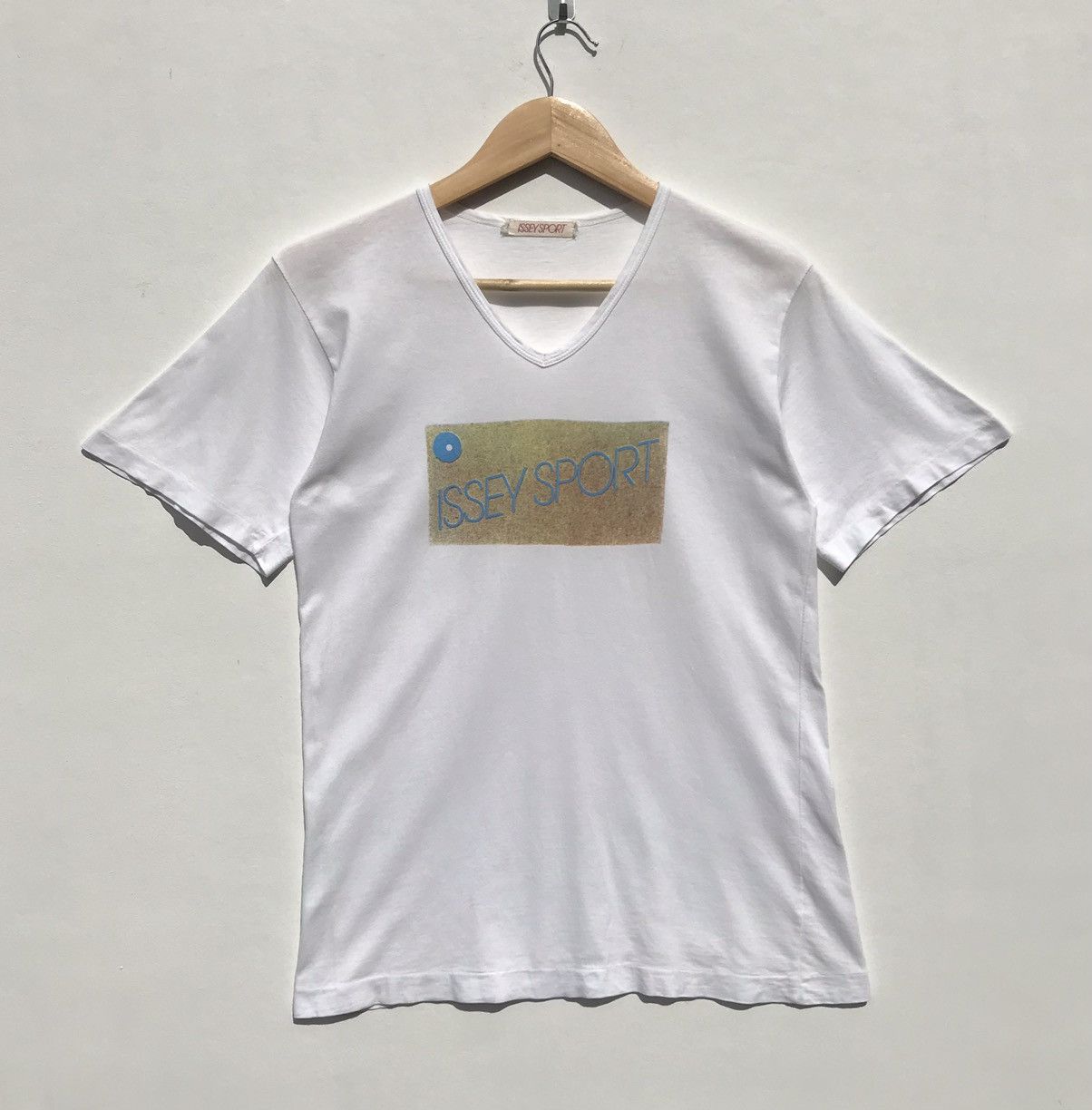 Issey Miyake Vintage 80s Issey Sport V-Neck Tee Spellout Issey Miyake Size US S / EU 44-46 / 1 - 1 Thumbnail