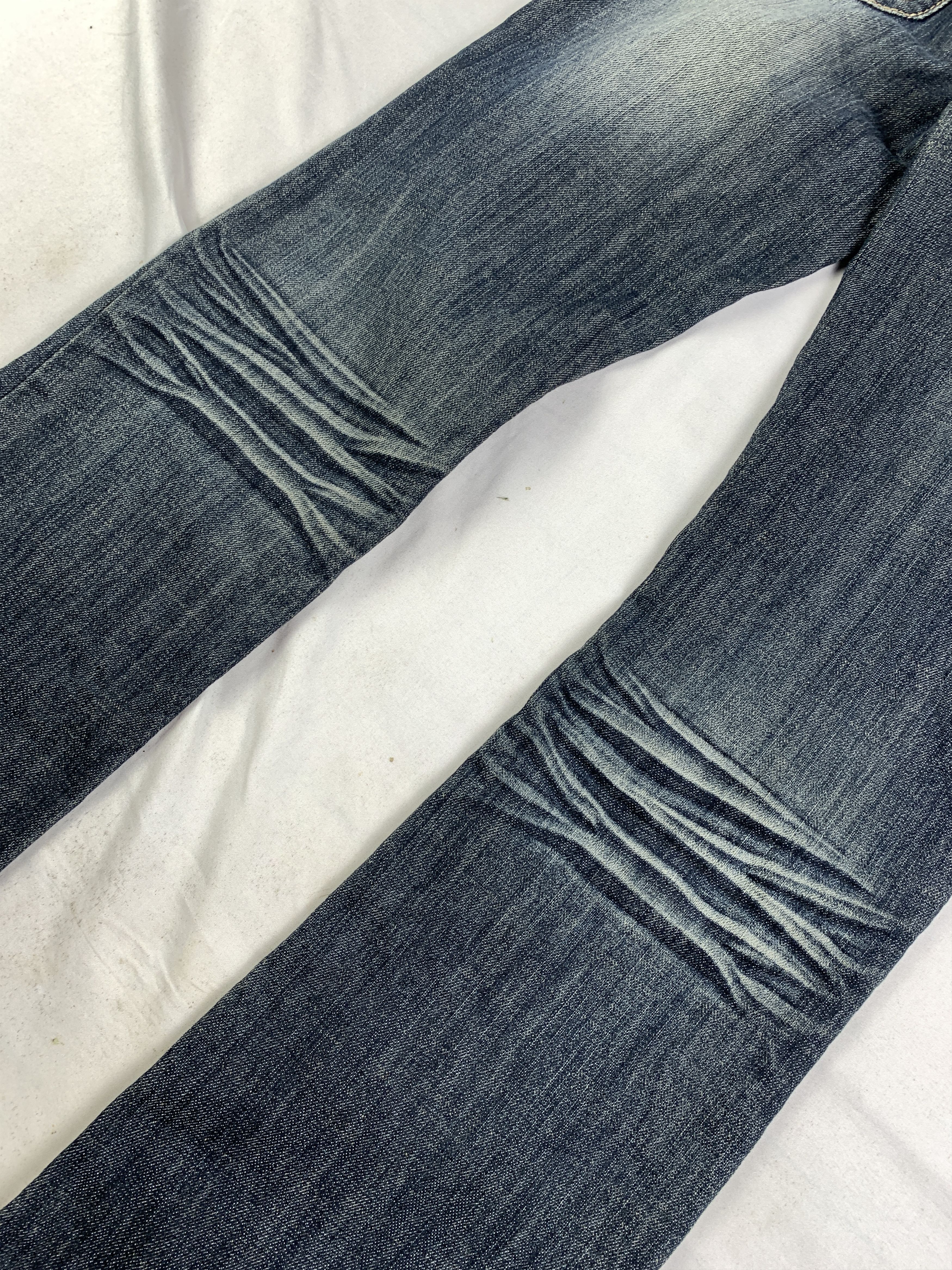 Japanese Brand 2000s Mudd Dark Blue Lowrise Flared Jeans (30) Size 30" / US 8 / IT 44 - 5 Thumbnail