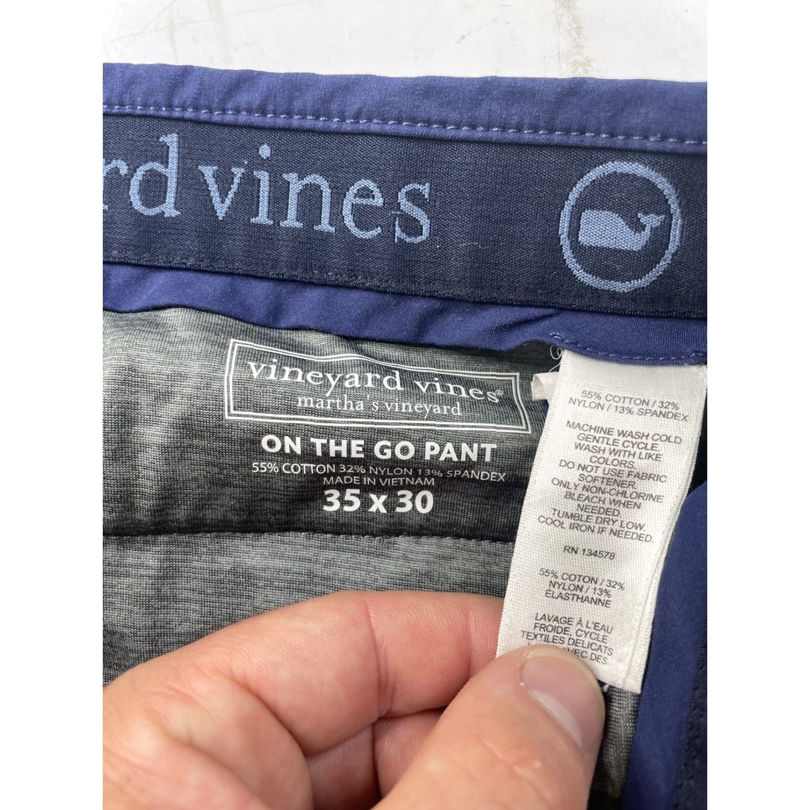 Vineyard Vines Vineyard Vines On The Go Performance Pants Blue Mens Size 35x30 Chino Light Weight Quick Dry Stretch 5-Pocket Belt Loops Flat Front Straight Leg Size US 35 - 2 Thumbnail