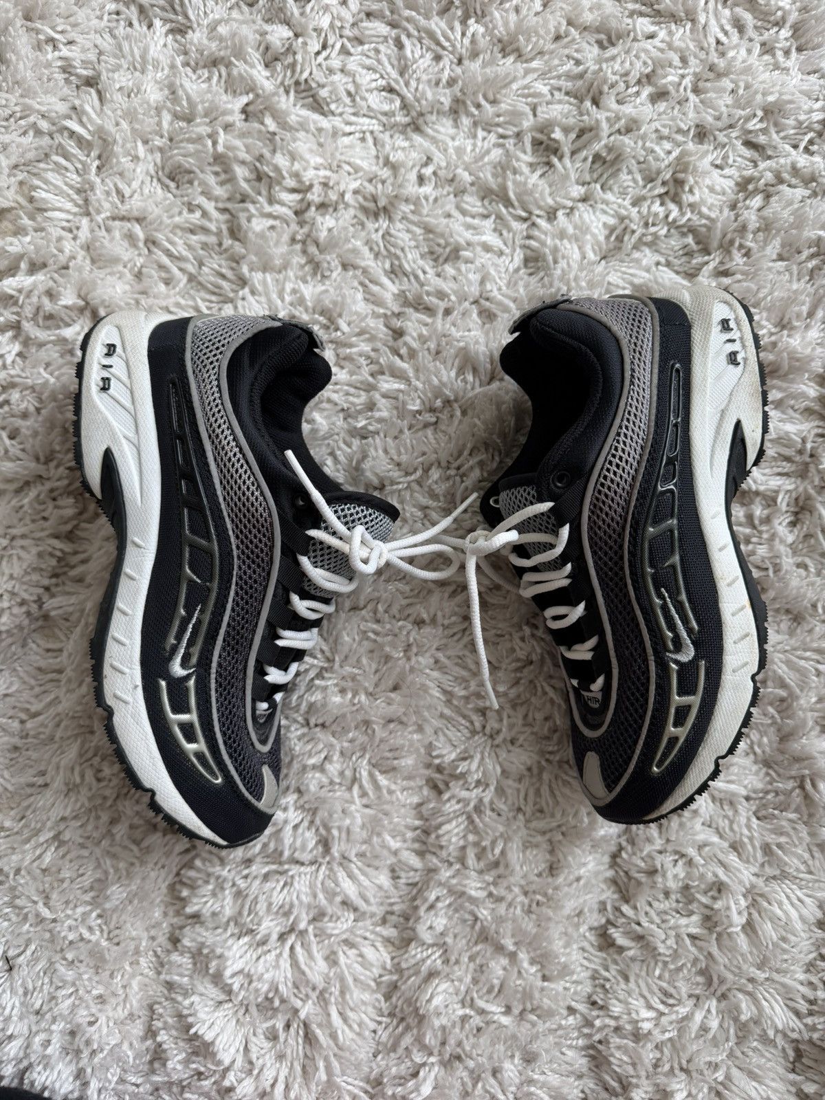 Nike Nike Air Famished Sz 5Y Womens 6.5 Black/Silver Vintage 2000 Size US 6.5 / IT 36.5 - 3 Thumbnail