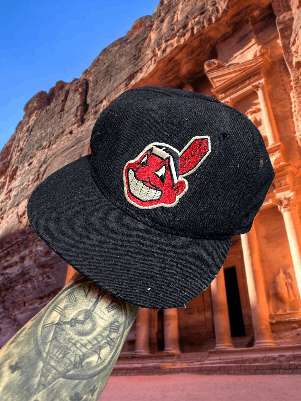 New Era Hats New Era Vintage big logo Cap black Y2K 100% wool Size ONE SIZE - 1 Thumbnail