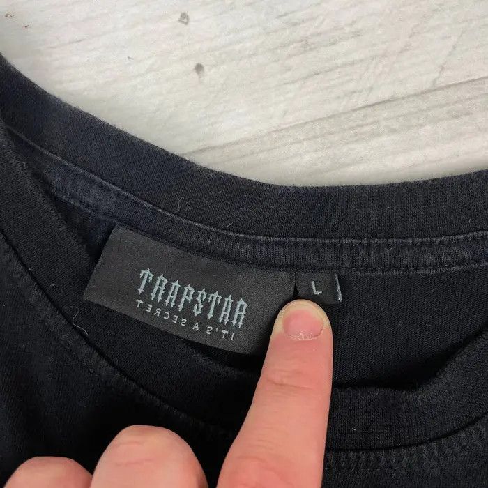 Trapstar London Trapstar London T-Shirt Its A Secret Y2K Skateboard Size US L / EU 52-54 / 3 - 4 Thumbnail