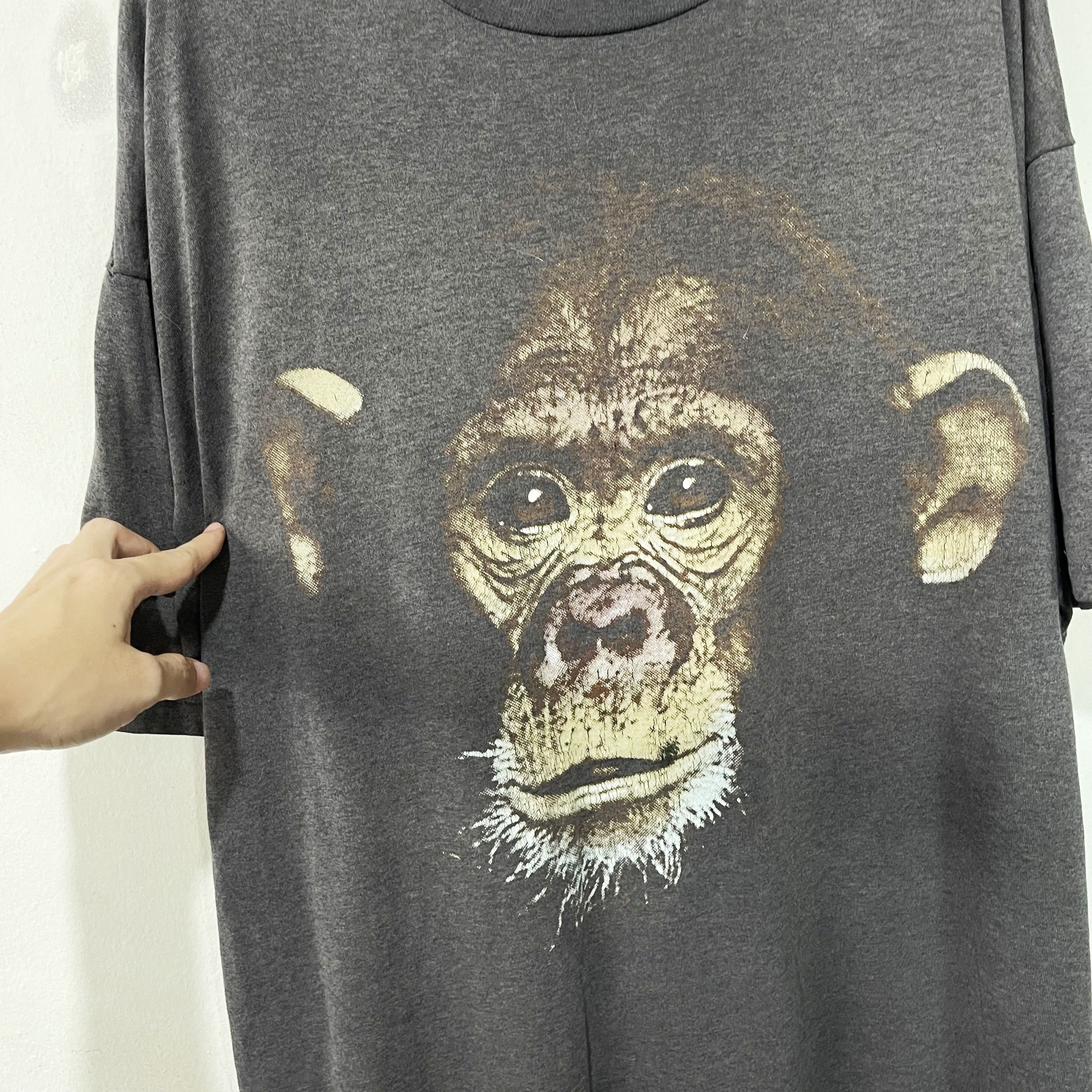 Vintage Vintage 90s Chimpanzee Monkey Face T-Shirt Size US XL / EU 56 / 4 - 2 Thumbnail