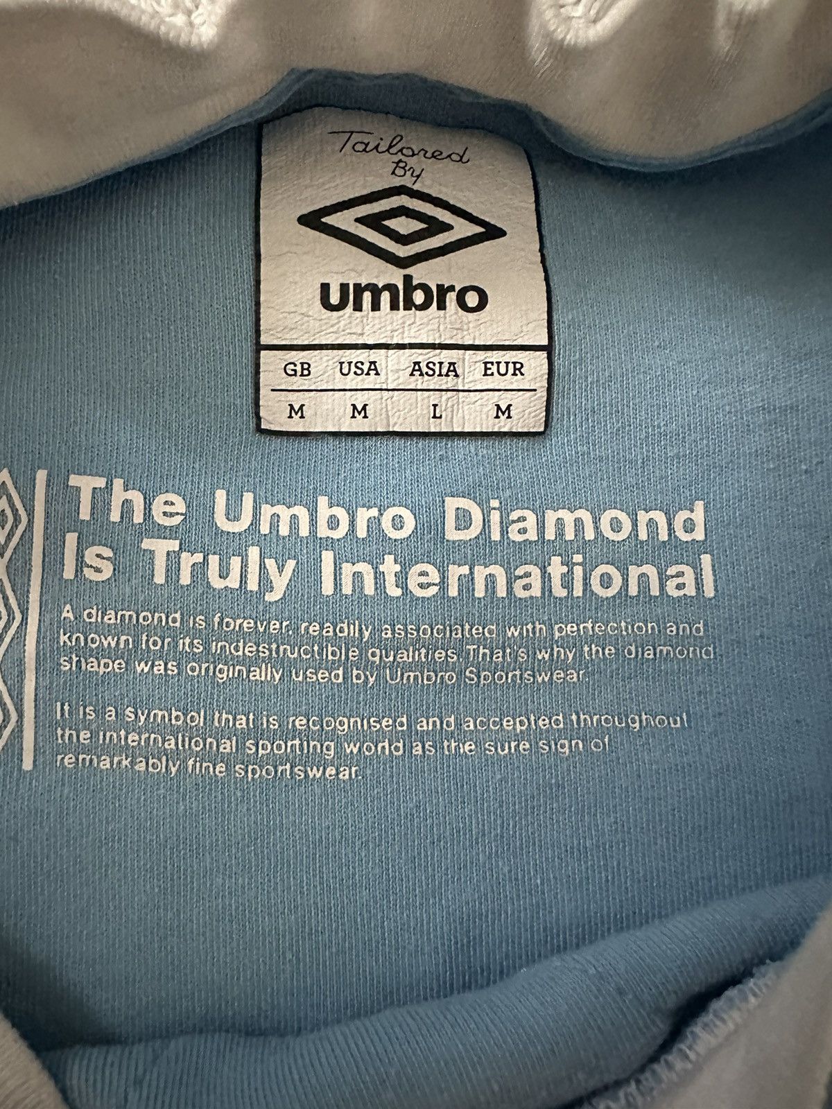 Umbro Umbro Vintage Manchester City 2010-2011 Jersey Training Top Size US M / EU 48-50 / 2 - 6 Thumbnail