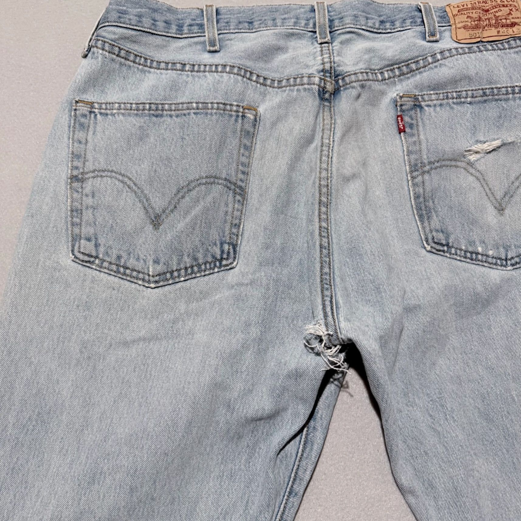Levi's VINTAGE Levi's Jeans Men Blue 501 Distressed Zip-Fly Straight-Leg 40x34 Mens Jeans Vintage Levi's 501 Size US 40 / EU 56 - 7 Thumbnail