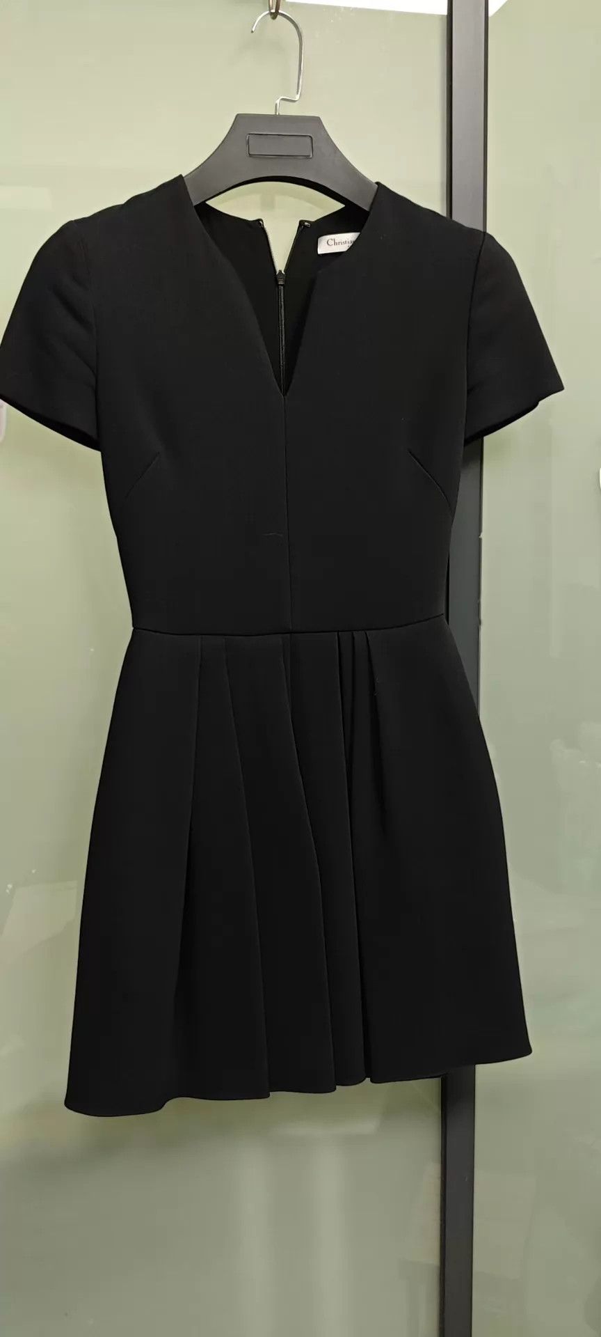 Dior Dior women's black V-neck fitted wool silk dress 34 Size XS / US 0-2 / IT 36-38 - 2 Thumbnail