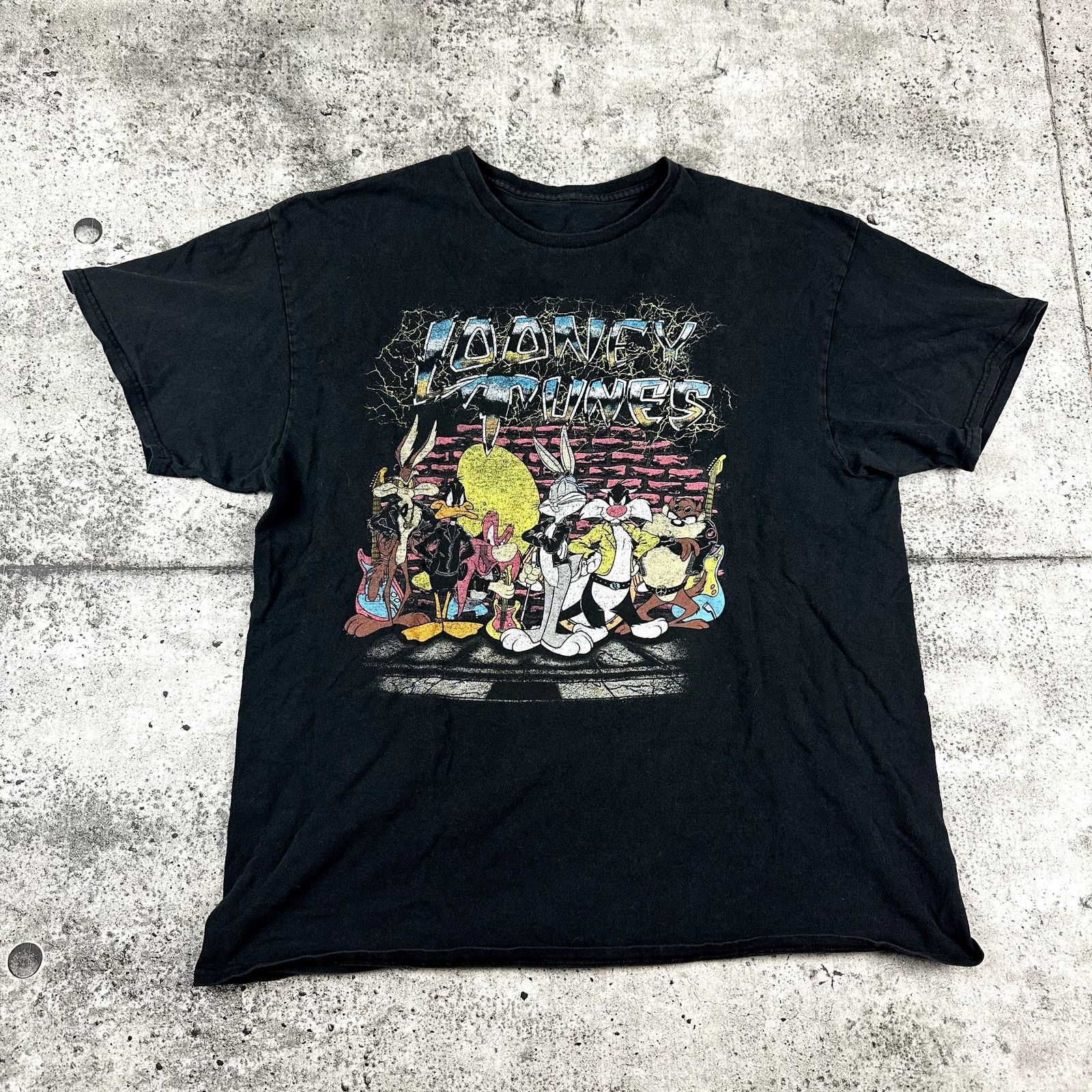 Vintage Looney Tunes Metal Tunes Shirt Size XL Modern Print Size US XL / EU 56 / 4 - 1 Thumbnail