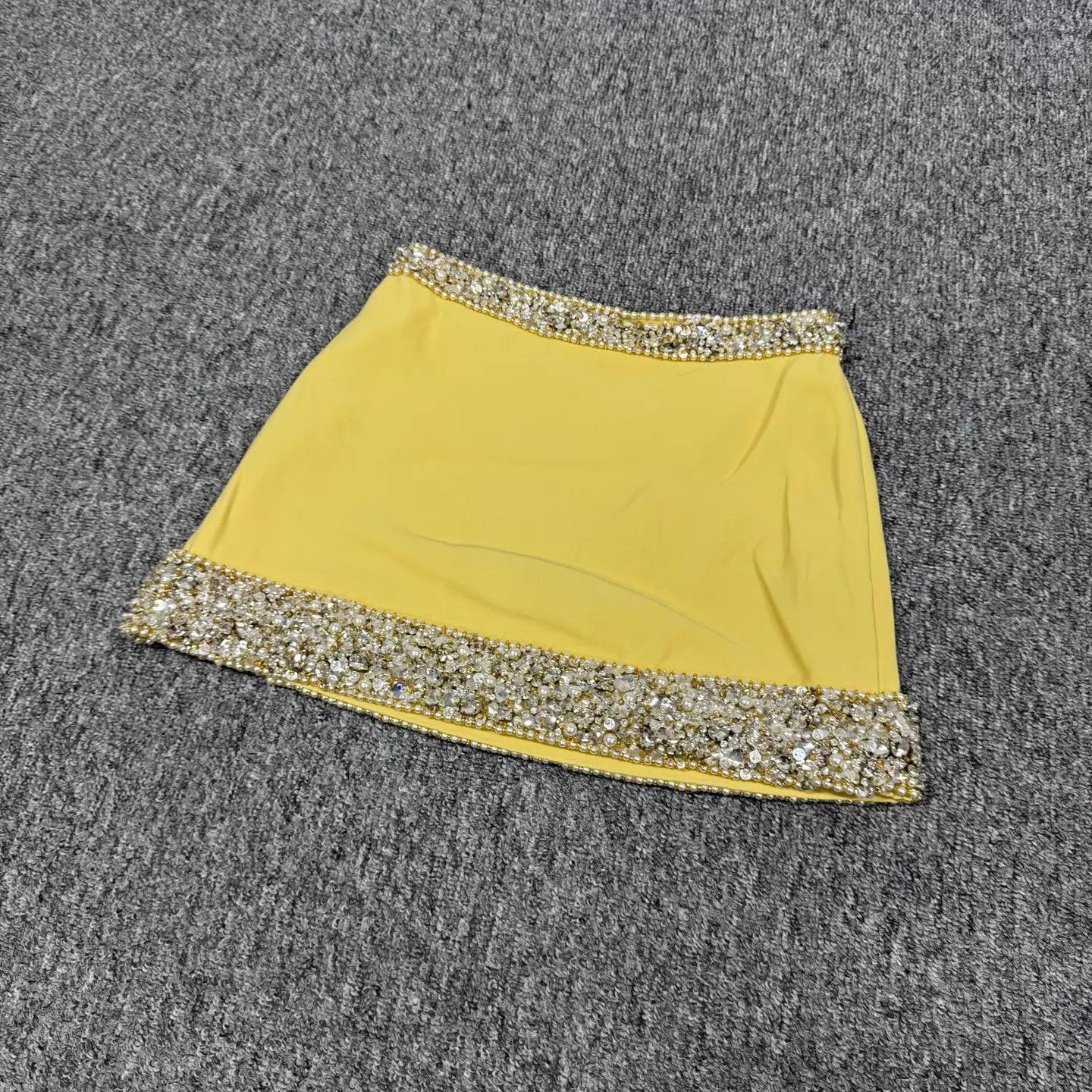 Miu Miu MIU MIU cream heavy pearl rhinestone skirt 36 99 new Size 25" / US 0 / IT 36 - 4 Thumbnail