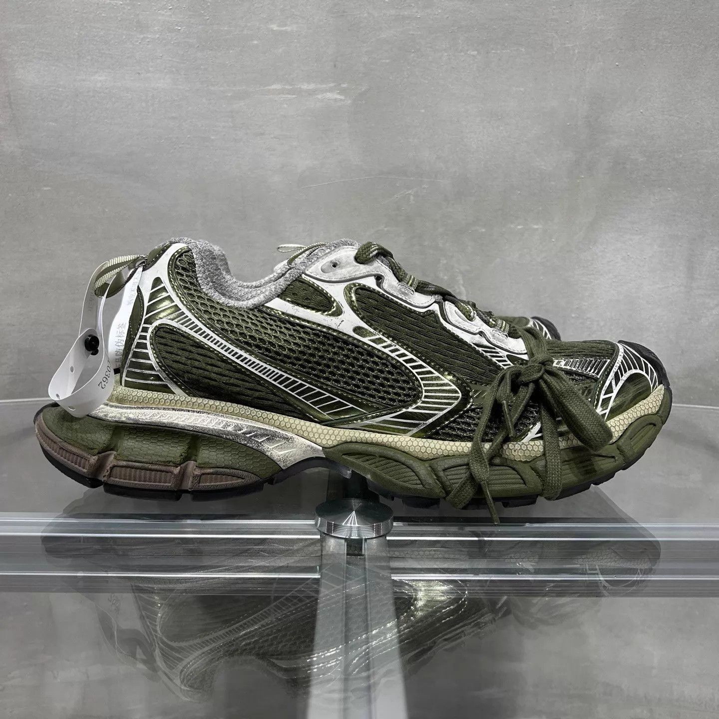 Balenciaga Balenciaga 3XL Distressed Dad Sneakers Olive Green EU44 Size US 11 / EU 44 - 4 Thumbnail