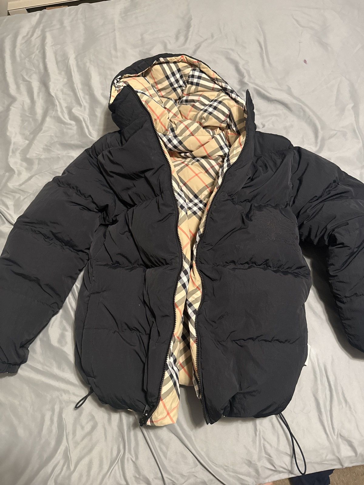 Burberry Burberry Puffer Coat Reversible and Adjustable Black/Beige Size US M / EU 48-50 / 2 - 3 Thumbnail