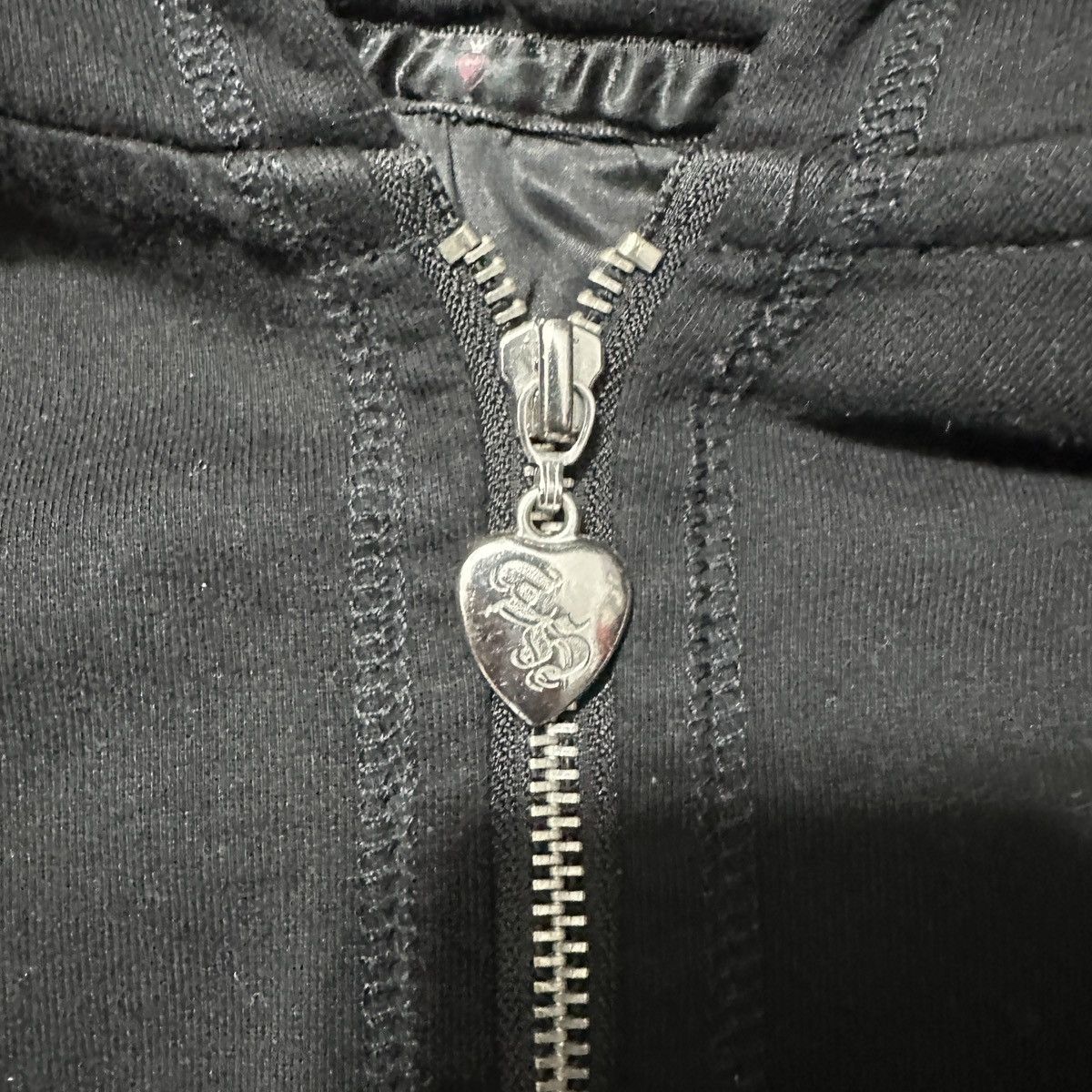 Vintage Vintage Twisted Heart hoodie Size ONE SIZE - 4 Thumbnail