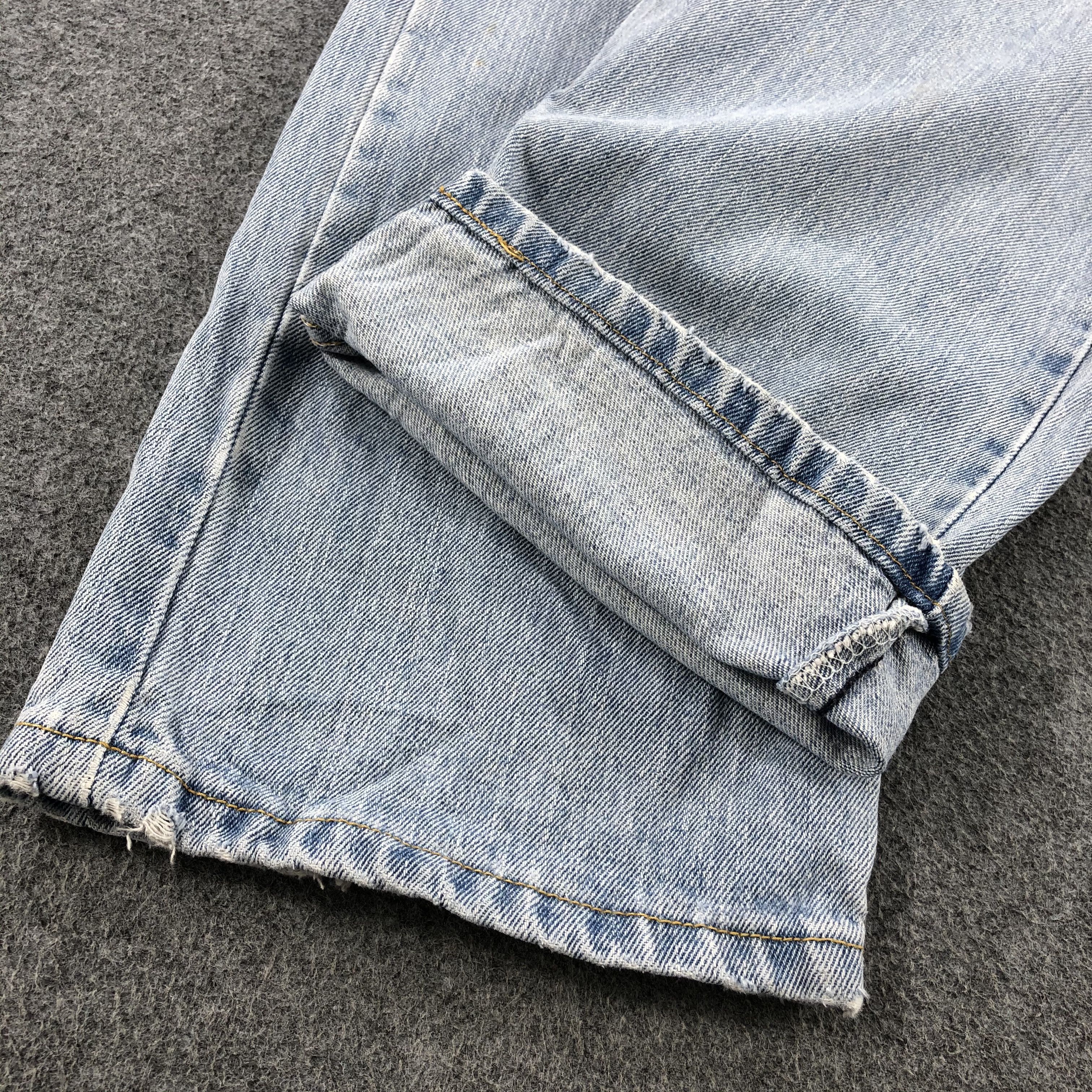 Levi's × Vintage Vintage Light Wash Levis 505 Jeans-JM1944 Size US 39 - 7 Thumbnail
