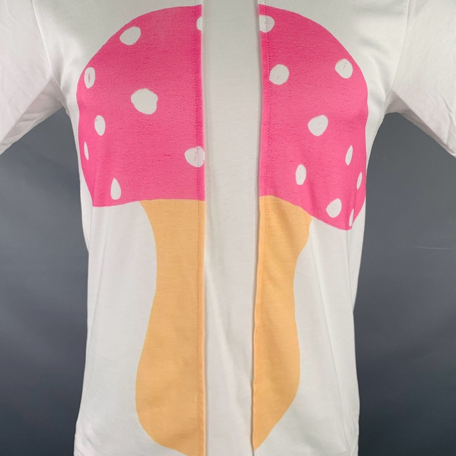 Comme des Garcons SHIRT SHIRT Size S White Pink Mushroom Cotton Crew Neck T-shirt Size US S / EU 44-46 / 1 - 2 Thumbnail