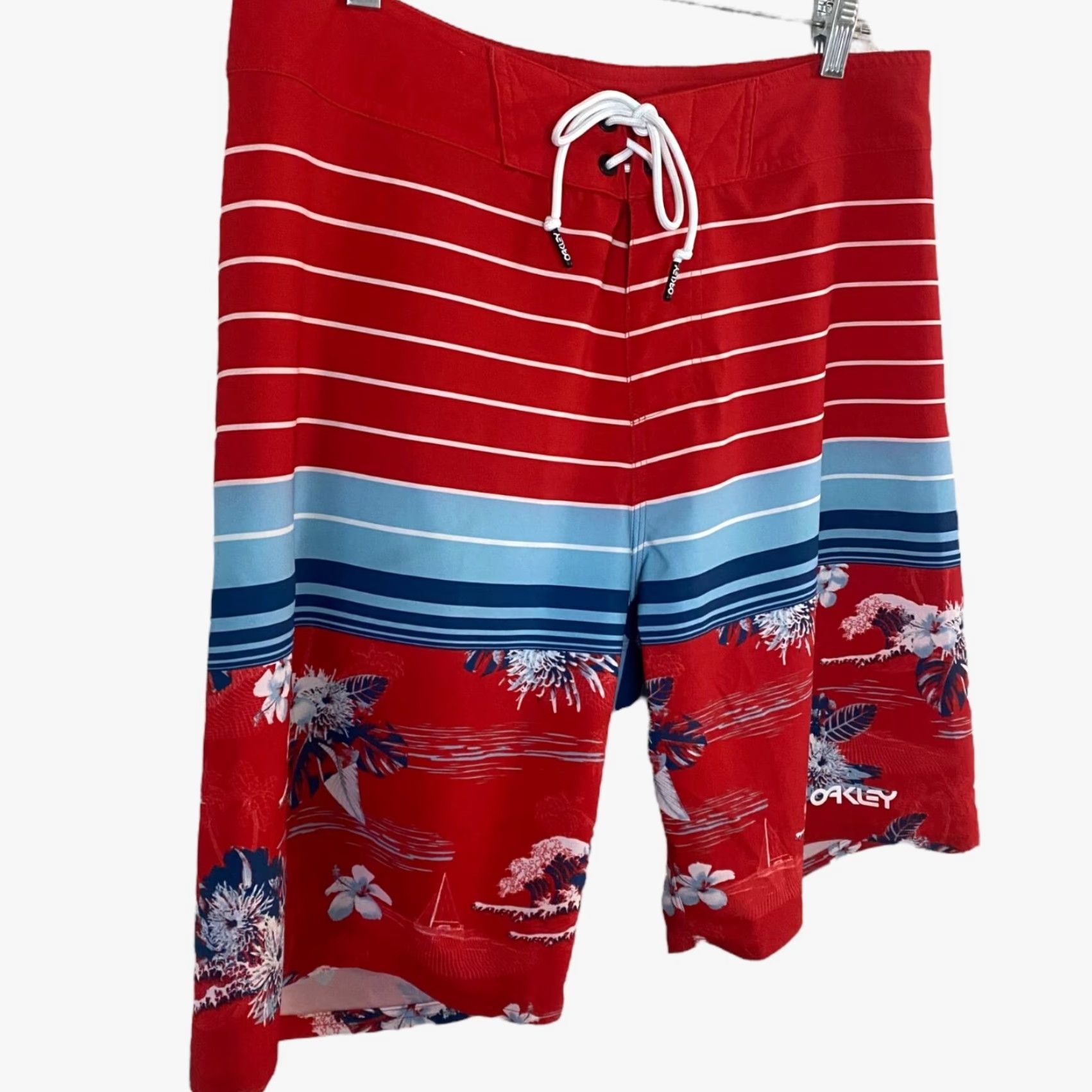 Oakley VINTAGE Oakley Retro Bloom Board Shorts Red Men's 32 Performance Stretch Surf Swim Size US 32 / EU 48 - 3 Thumbnail
