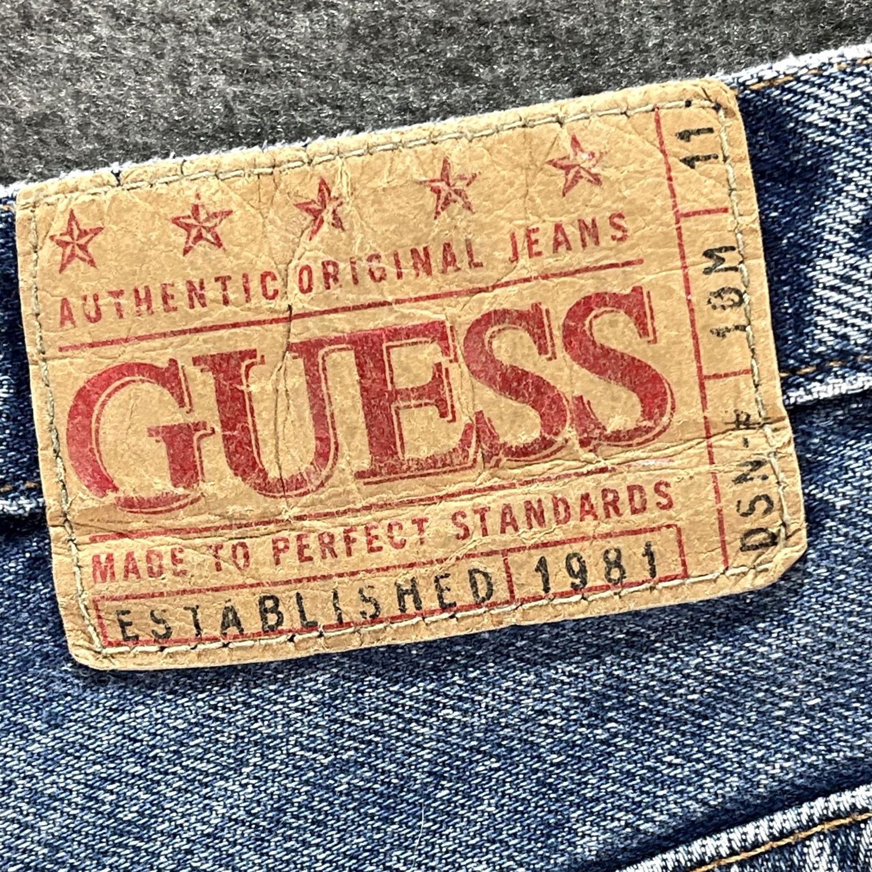 Guess VINTAGE GUESS Jeans Shorts Bermuda Mens 29 Blue Denim Made in USA Triangle Patch 90s Men Casual 29 Blue Denim Shorts Gu ess Jeans Size US 29 - 4 Thumbnail